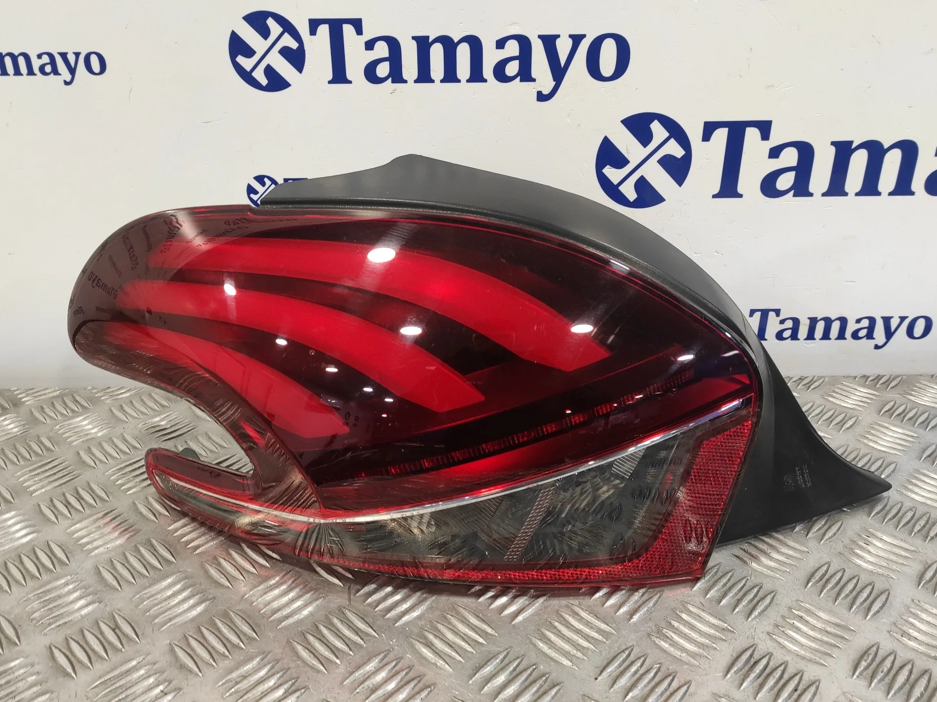 Piloto Trasero Izquierdo para Peugeot 208