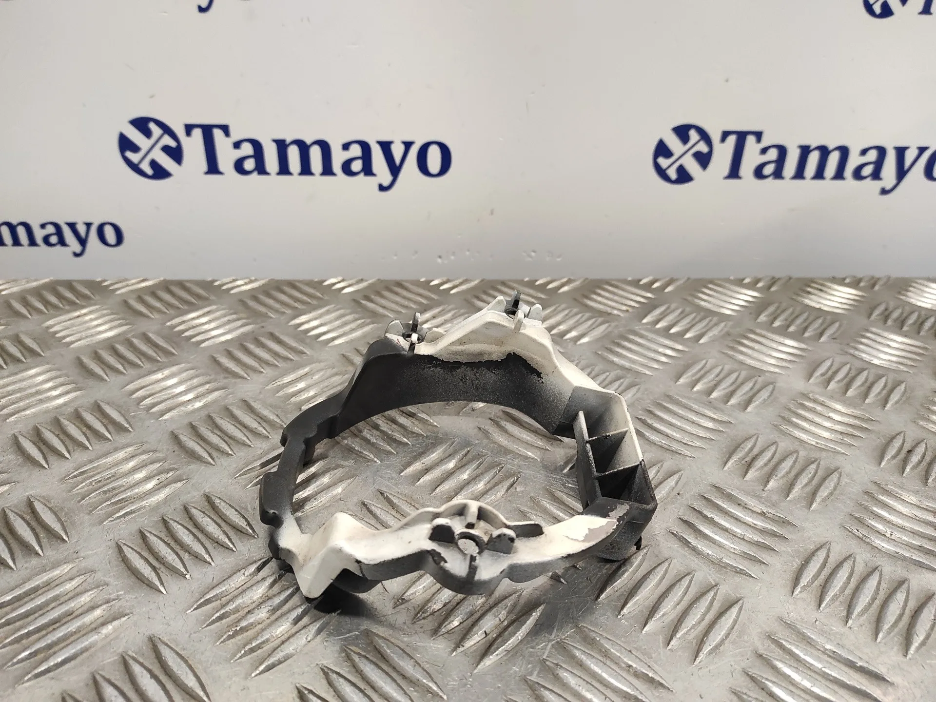 Soporte Faro Antiniebla Derecho para Toyota Avensis (T27)