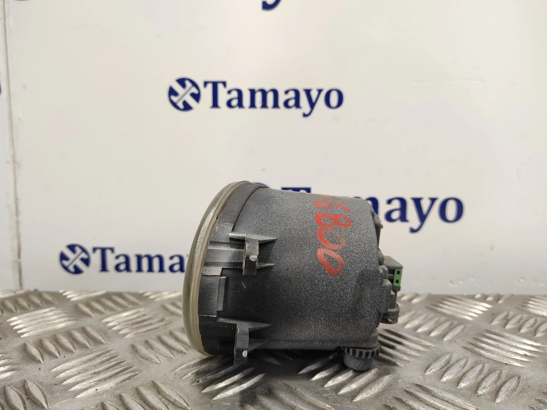 Faro Antiniebla Derecho para Toyota Avensis (T27)