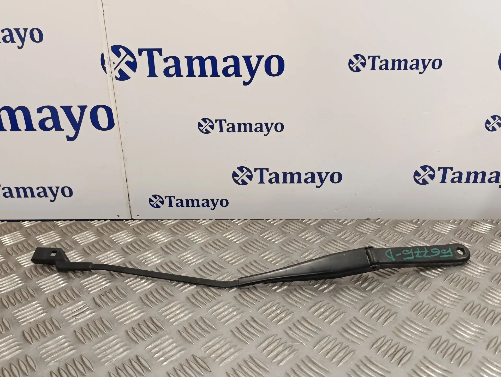 Brazo Limpia Delantero Derecho para Ford Kuga (Cbv)