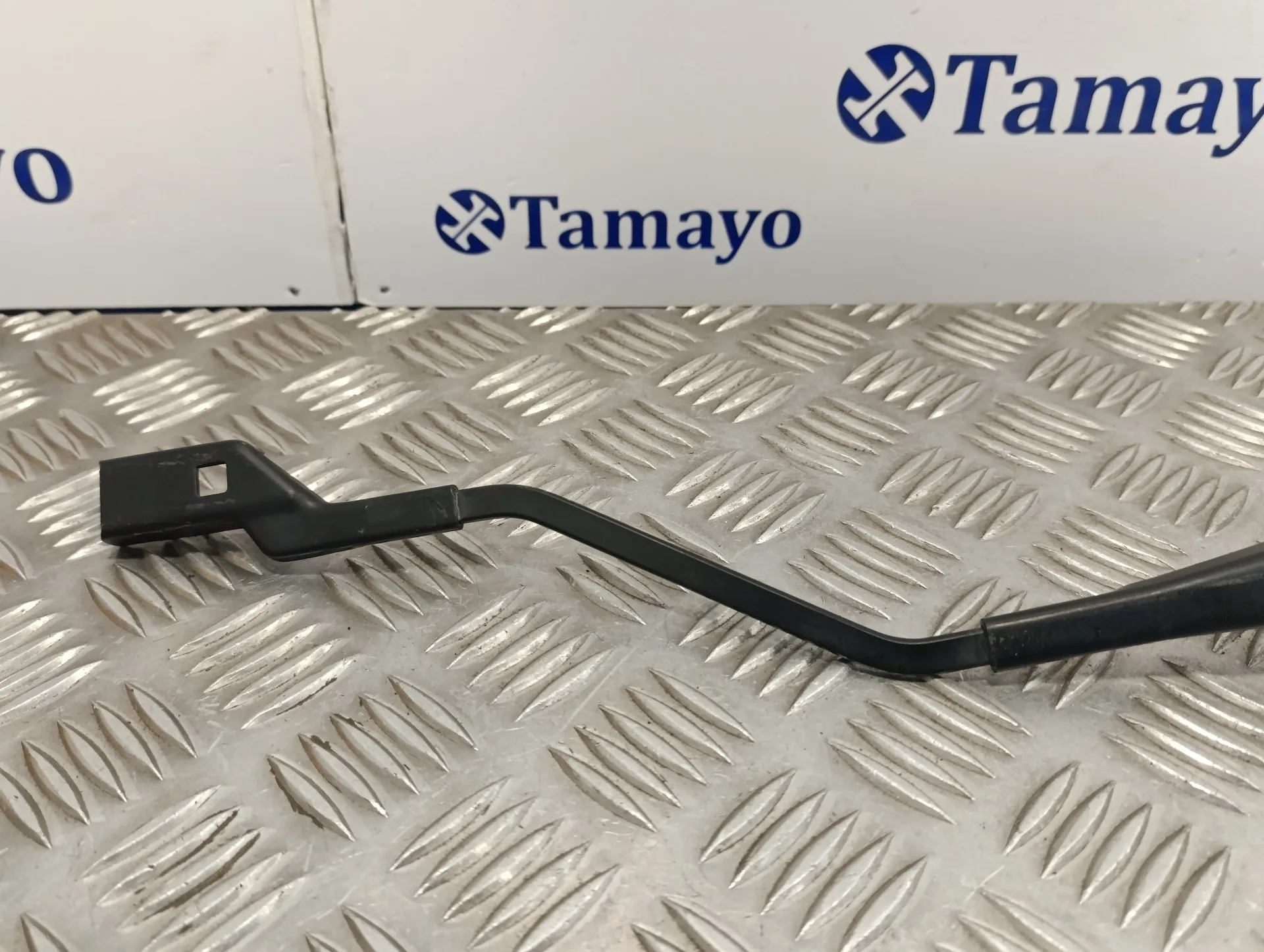 Brazo Limpia Delantero Izquierdo para Ford Kuga (Cbv)