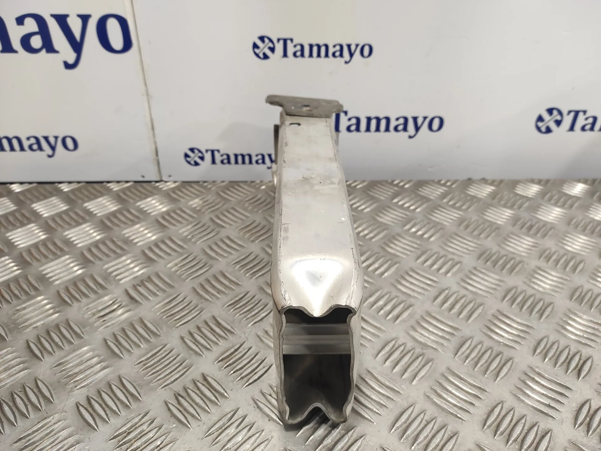 Soporte Refuerzo Parachoques Derecho para Bmw Serie 1 Lim F21