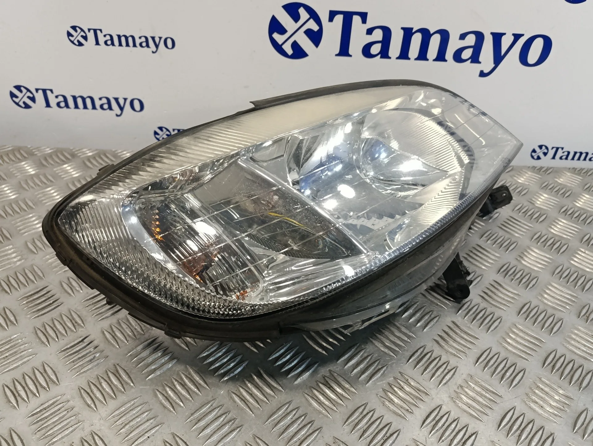 Faro Derecho para Opel Zafira A