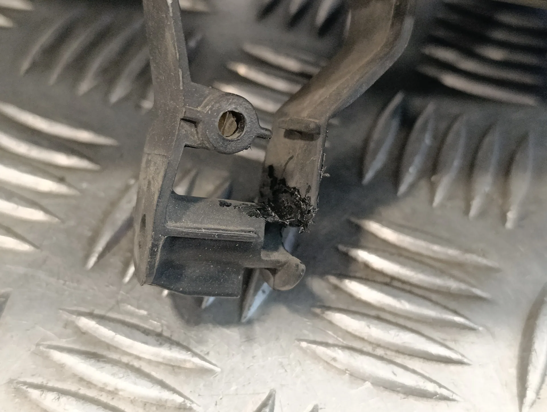 Faro Derecho para Opel Zafira A