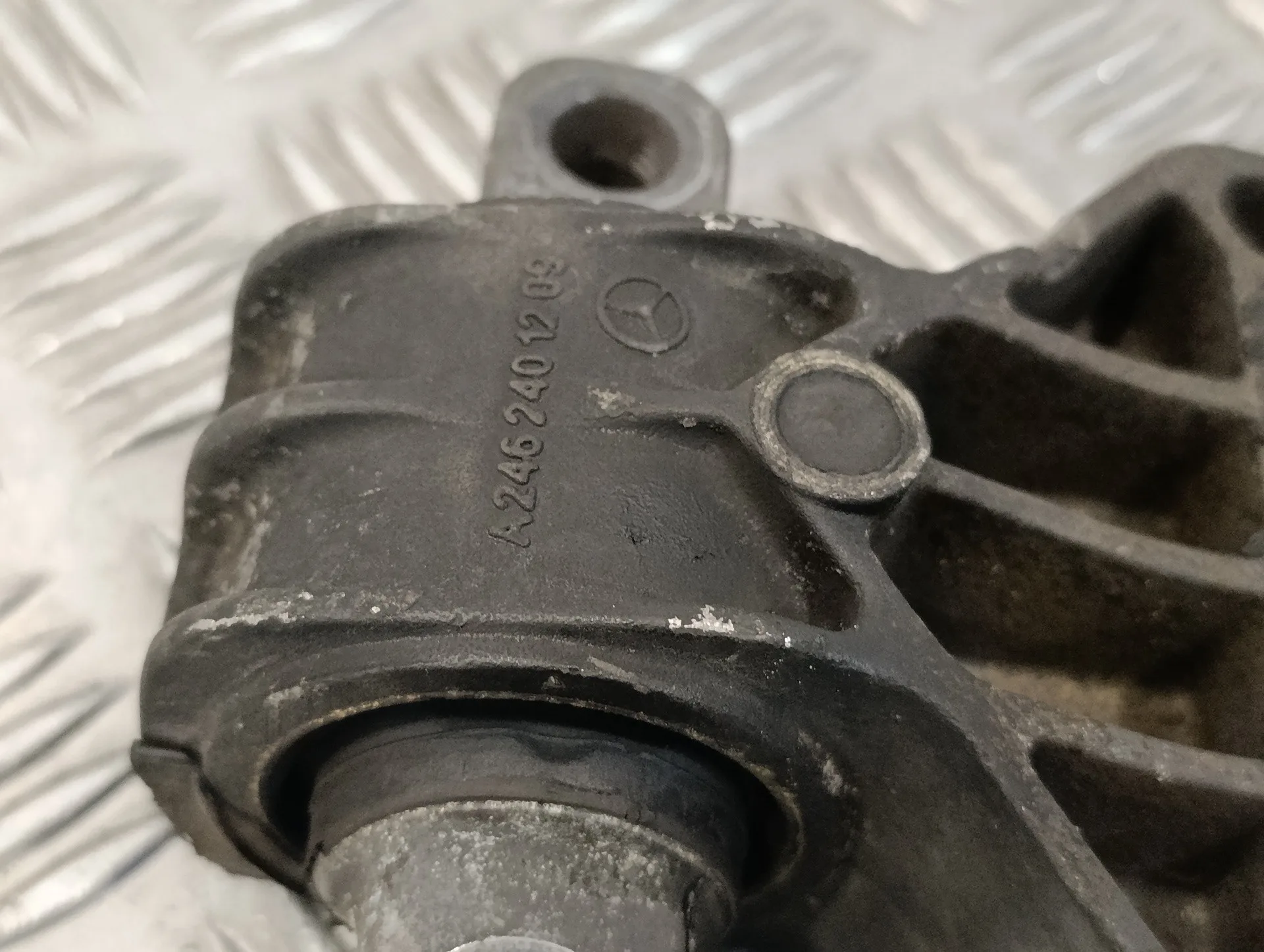 Soporte Motor Trasero para Mercedes-Benz Clase Gla (W156)