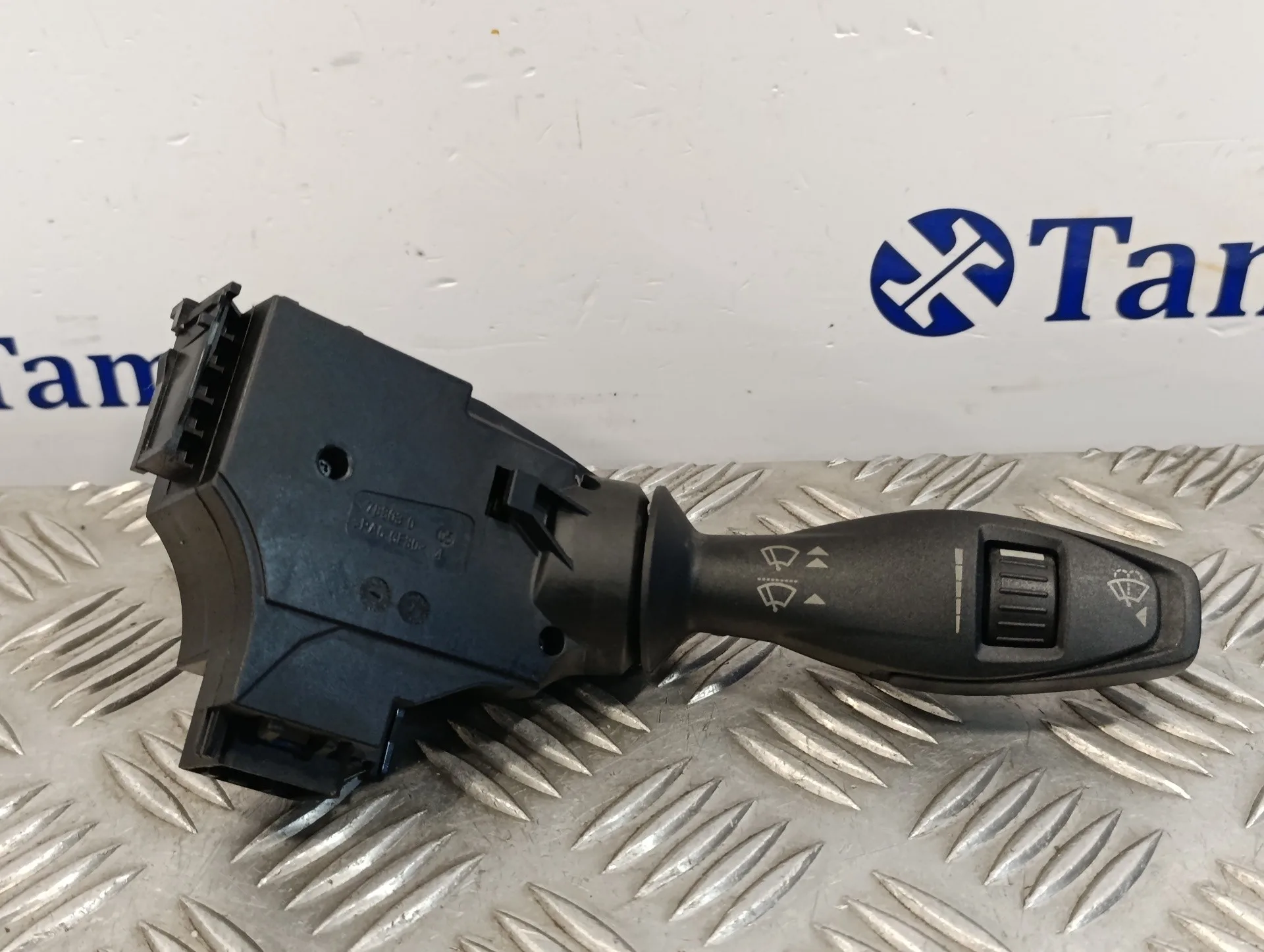 Mando Limpia para Ford Fiesta (Cb1)