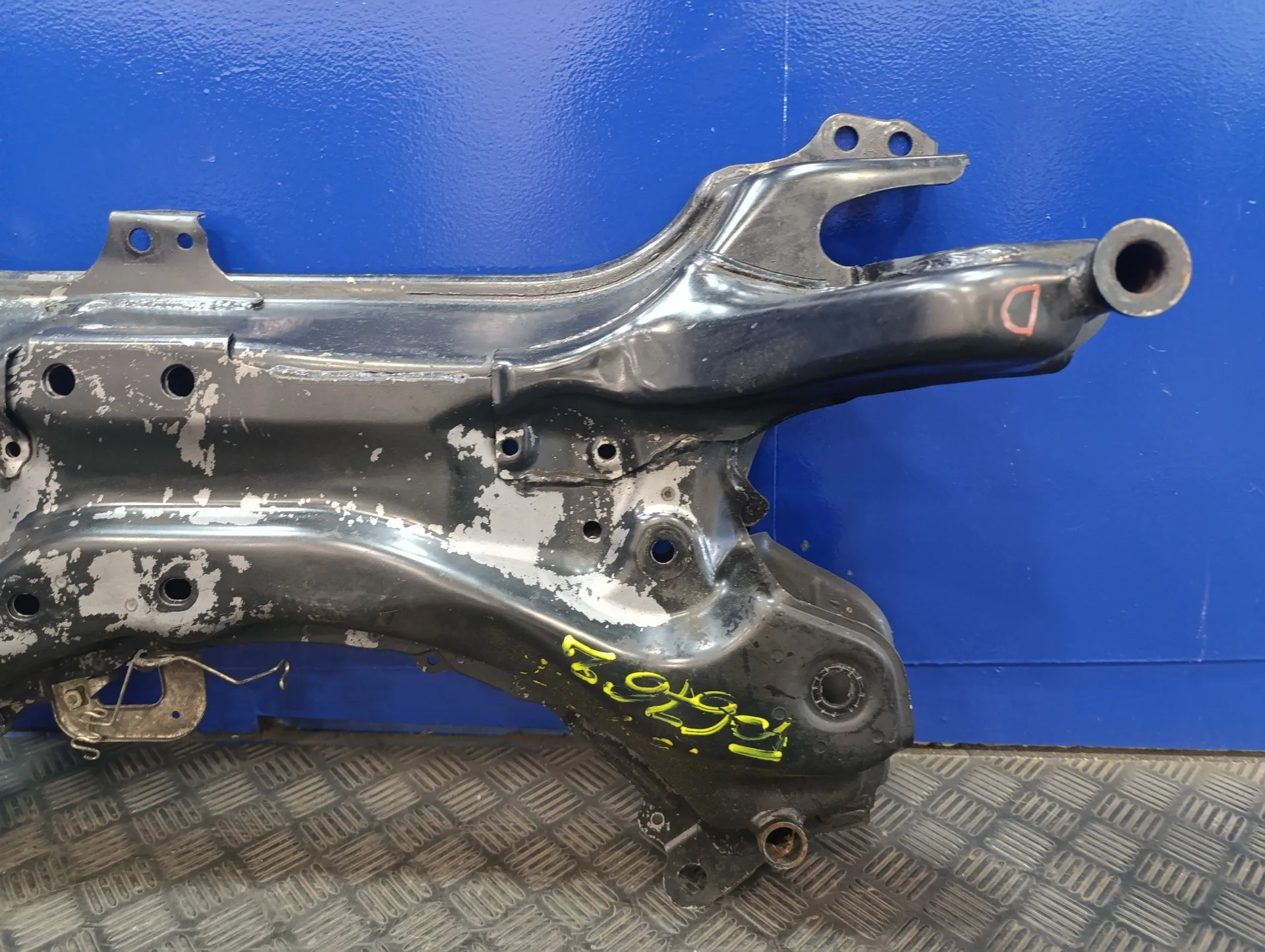 Puente Delantero para Toyota Prius (Nhw30)