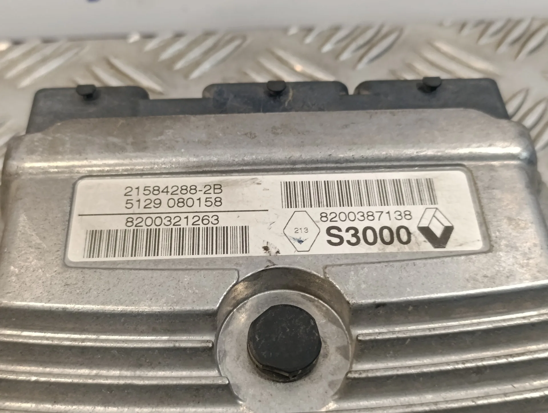 Centralita Motor Uce para Renault Megane Ii Berlina 5P