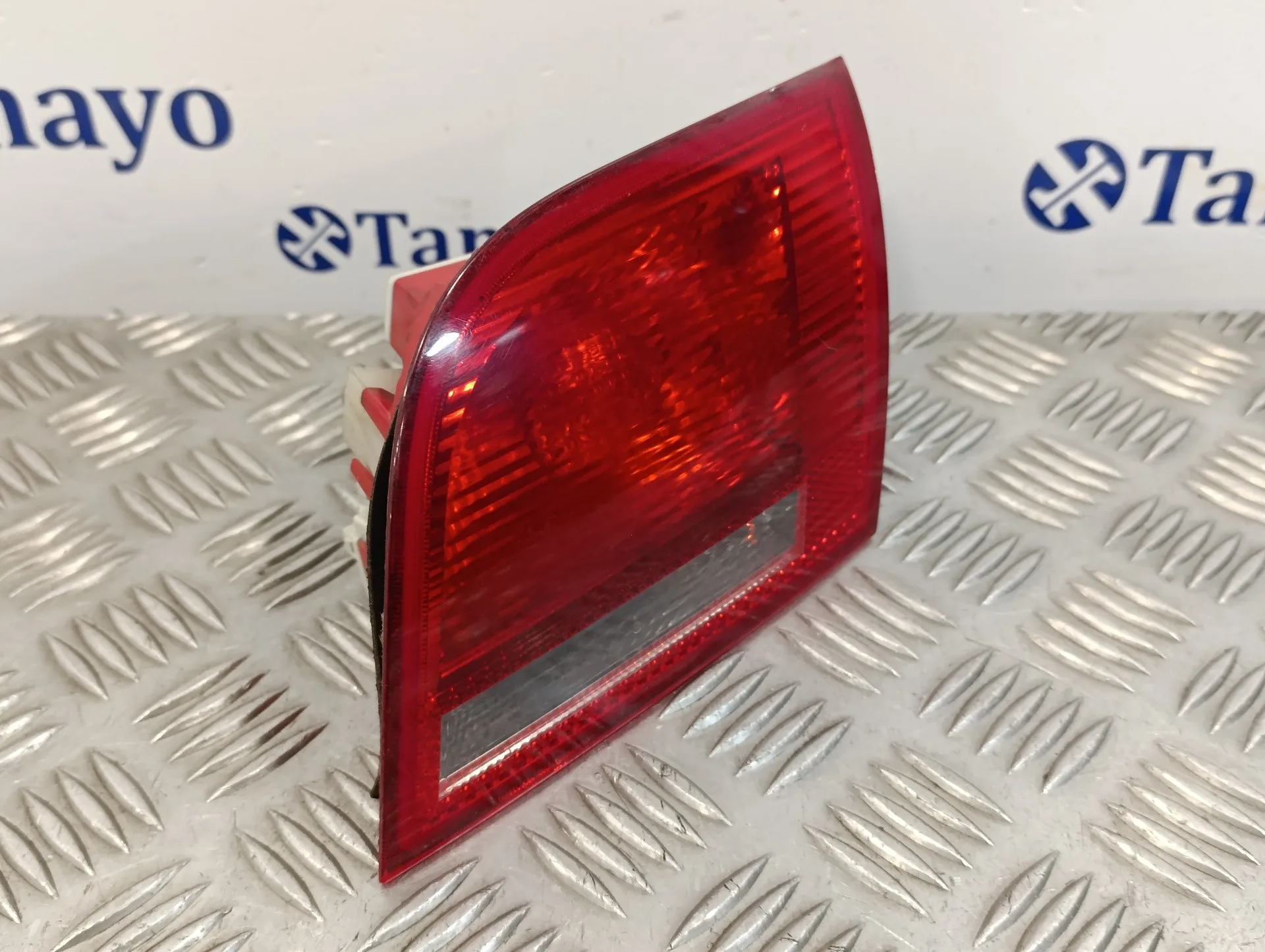 Piloto Trasero Derecho Interior para Audi A3 Sportback (8P)