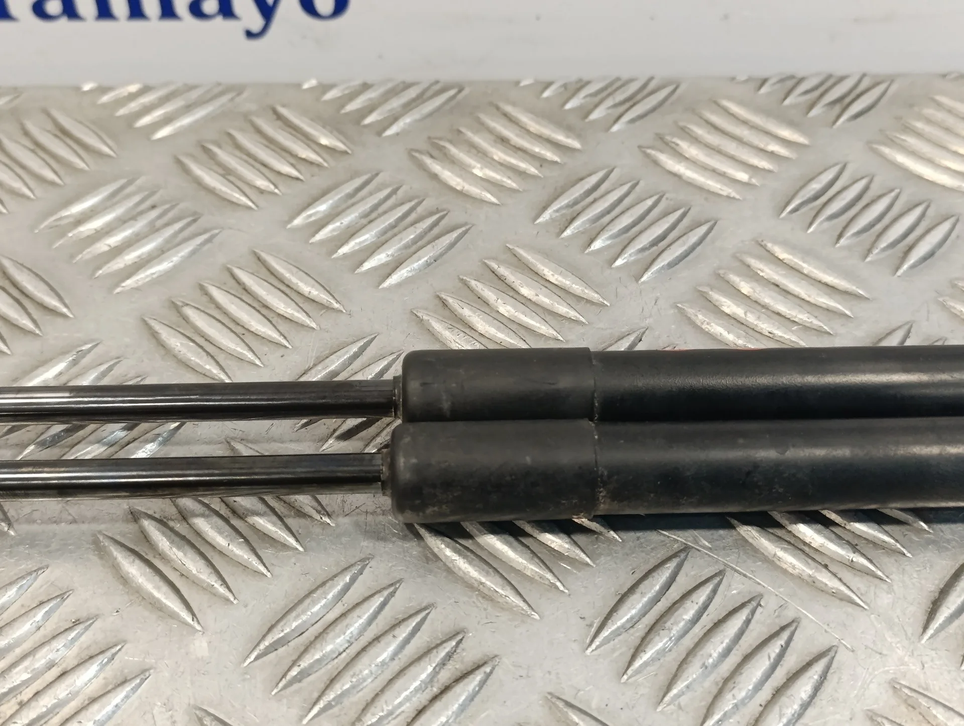 Amortiguadores Maletero / Porton para Audi A3 Sportback (8P)