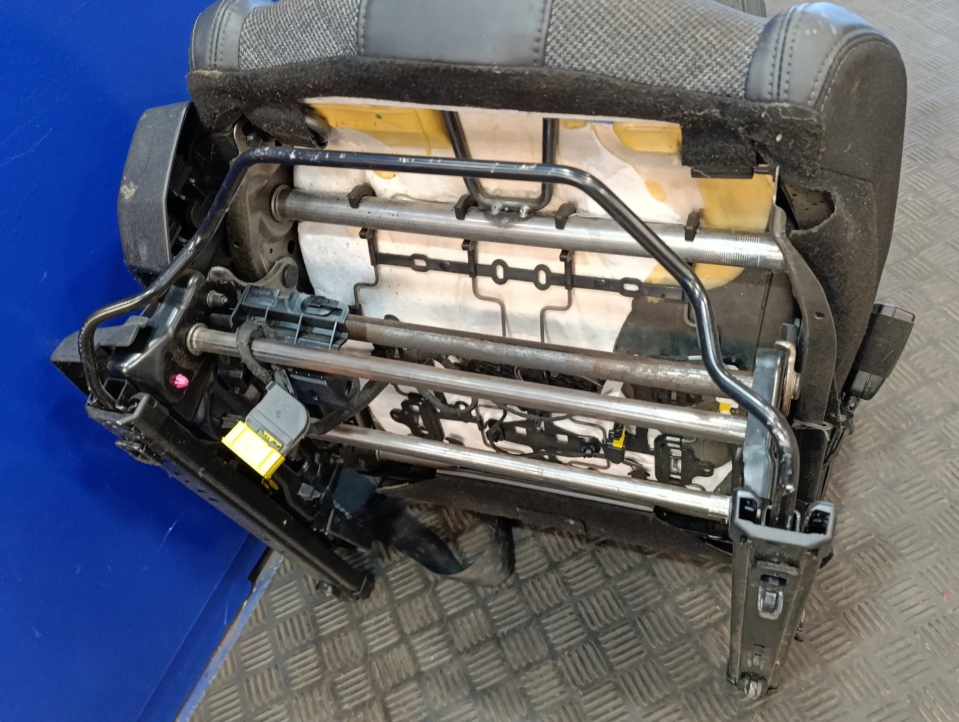 Asiento Delantero Derecho para Peugeot 3008