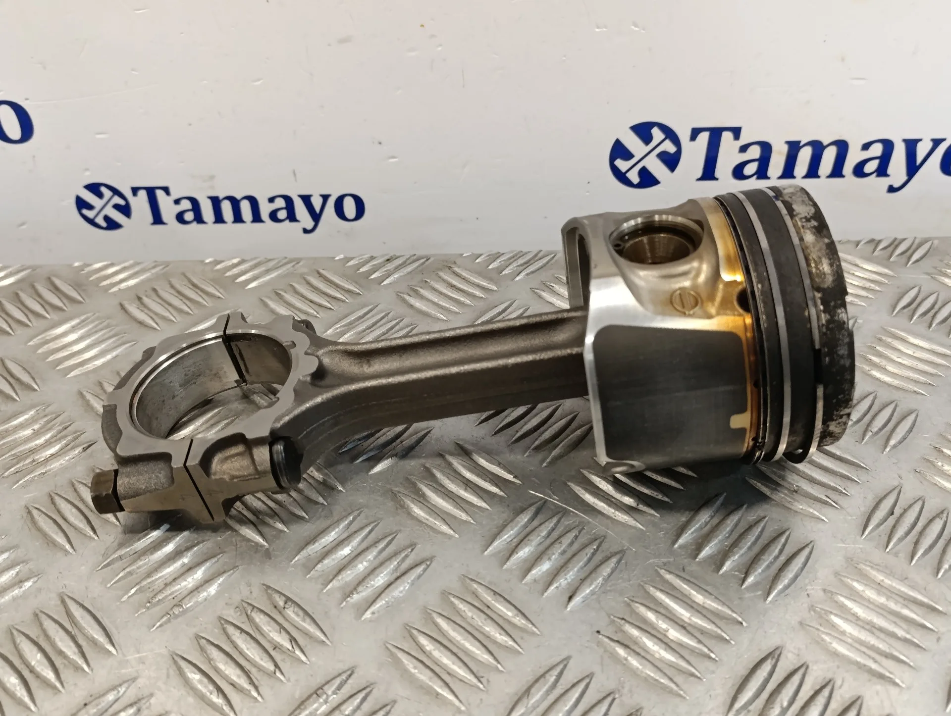 Biela para Nissan Cabstar ->09.06