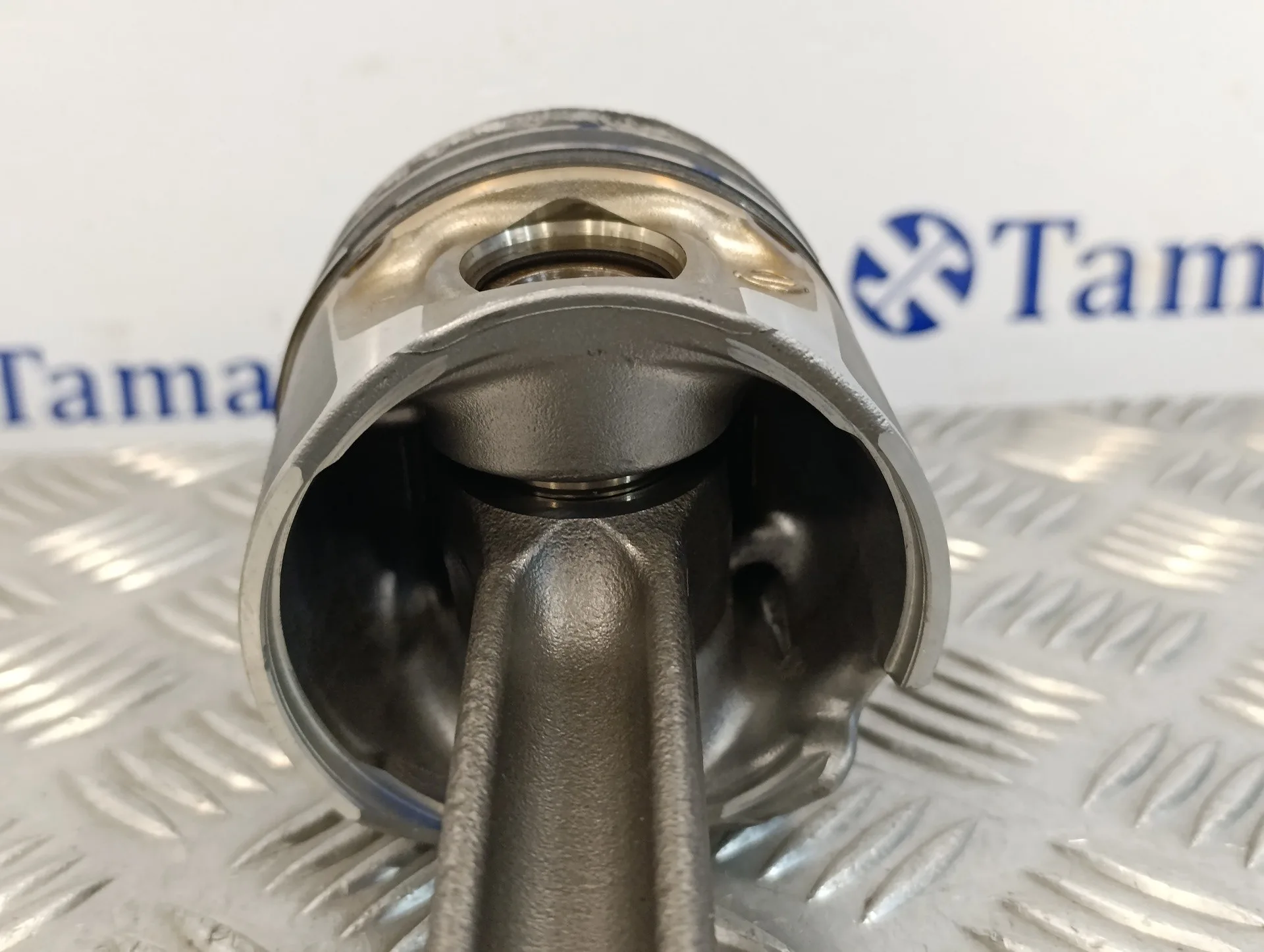 Biela para Nissan Cabstar ->09.06