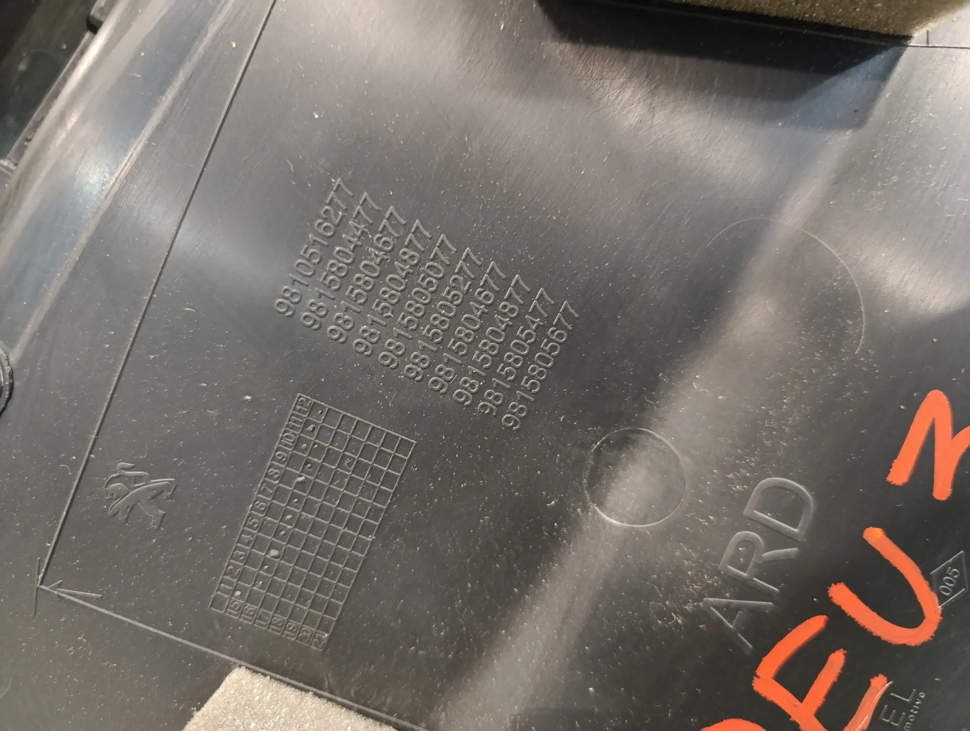 Guarnecido Puerta Trasera Derecha para Peugeot 3008