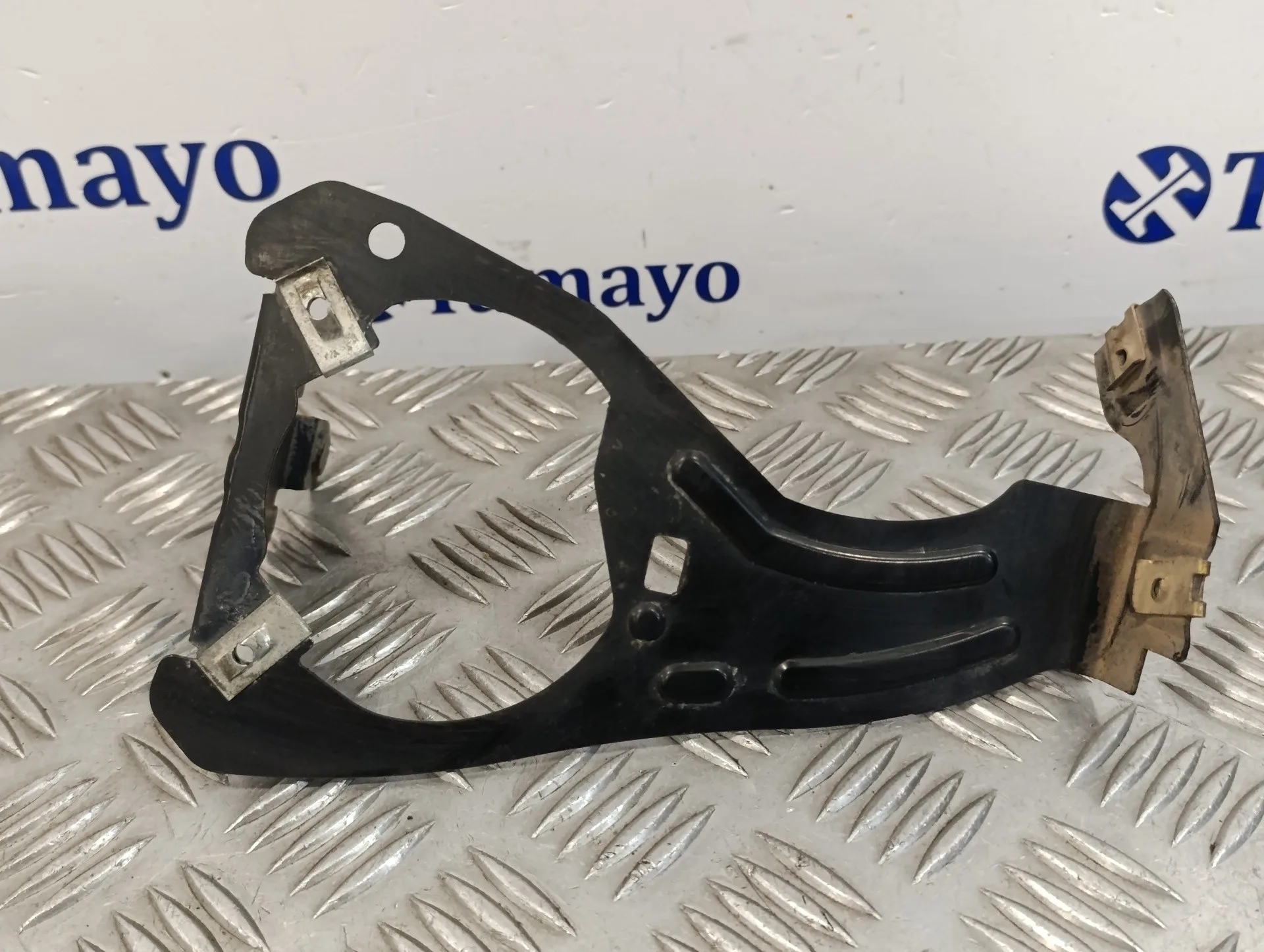 Soporte Faro Antiniebla Izquierdo para Fiat Punto Berlina (188)