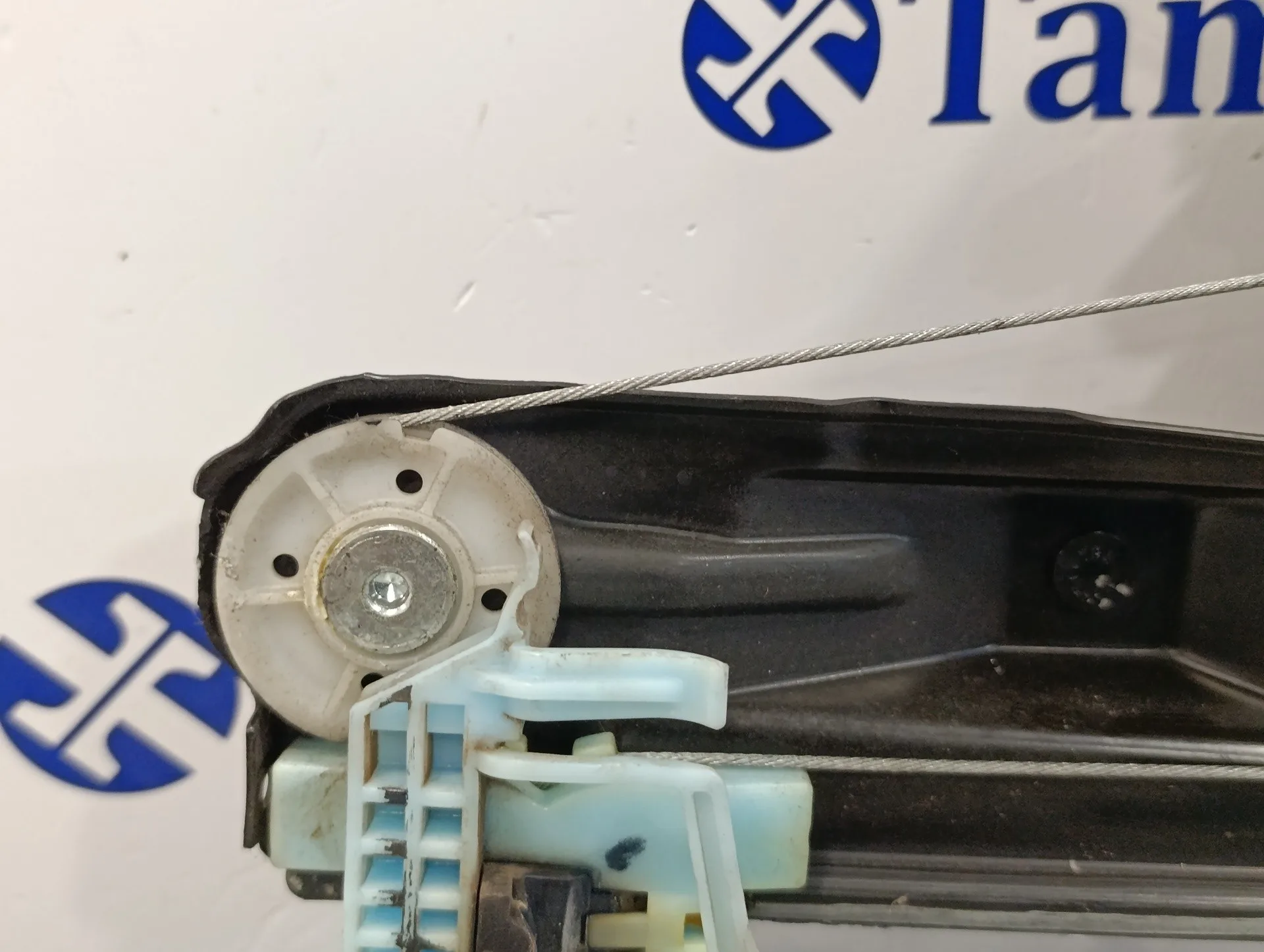 Elevalunas Delantero Izquierdo para Opel Combo D