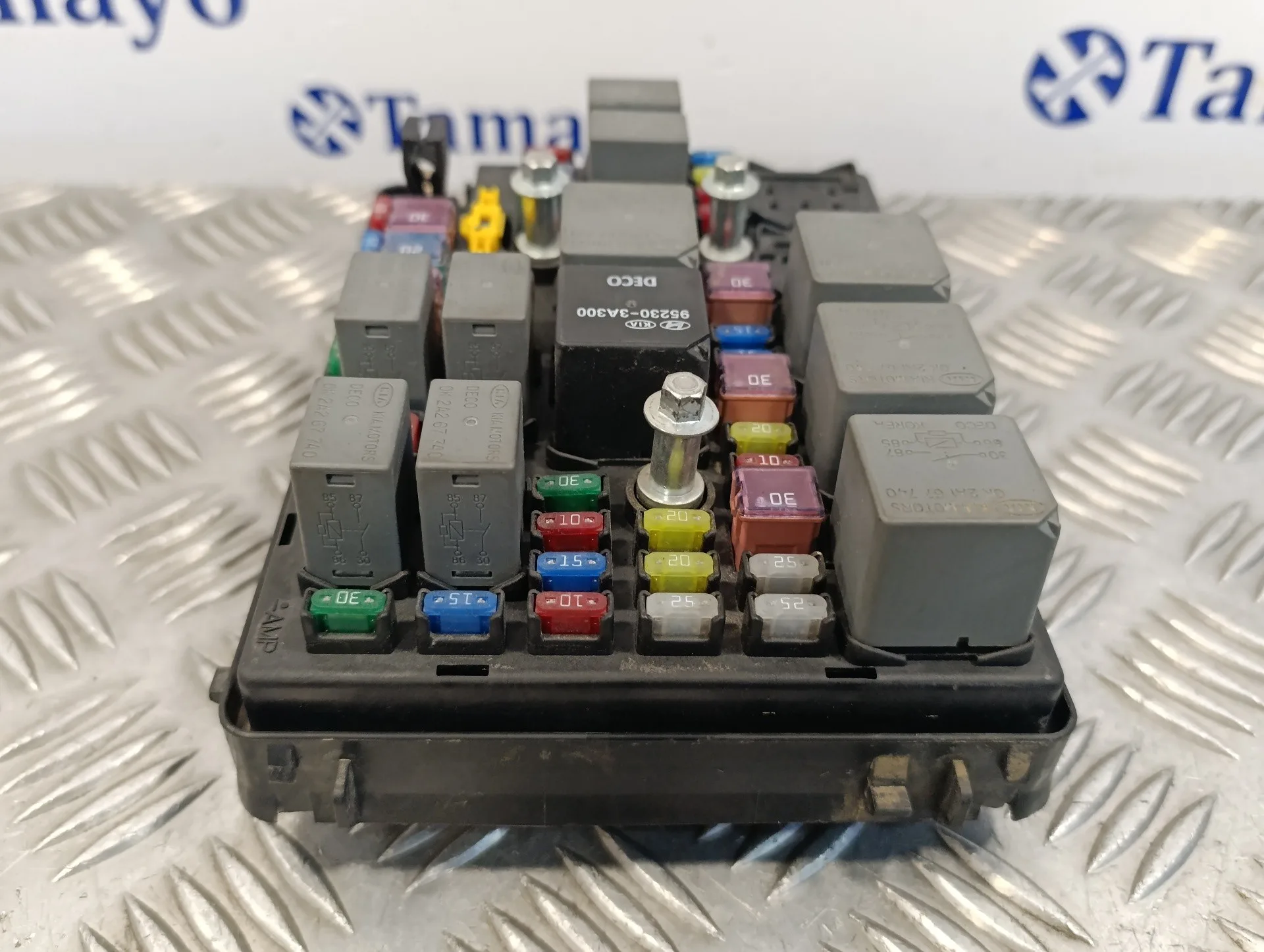 Caja Reles / Fusibles para Kia Carens