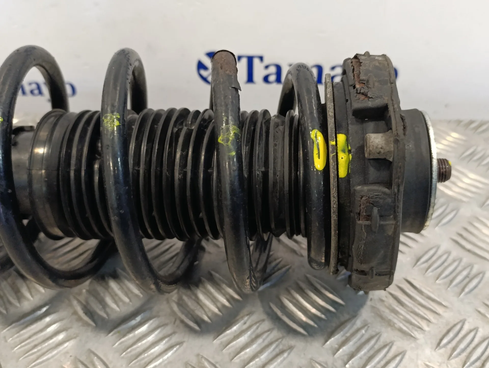 Amortiguador Delantero Izquierdo para Volkswagen Polo (9N1)