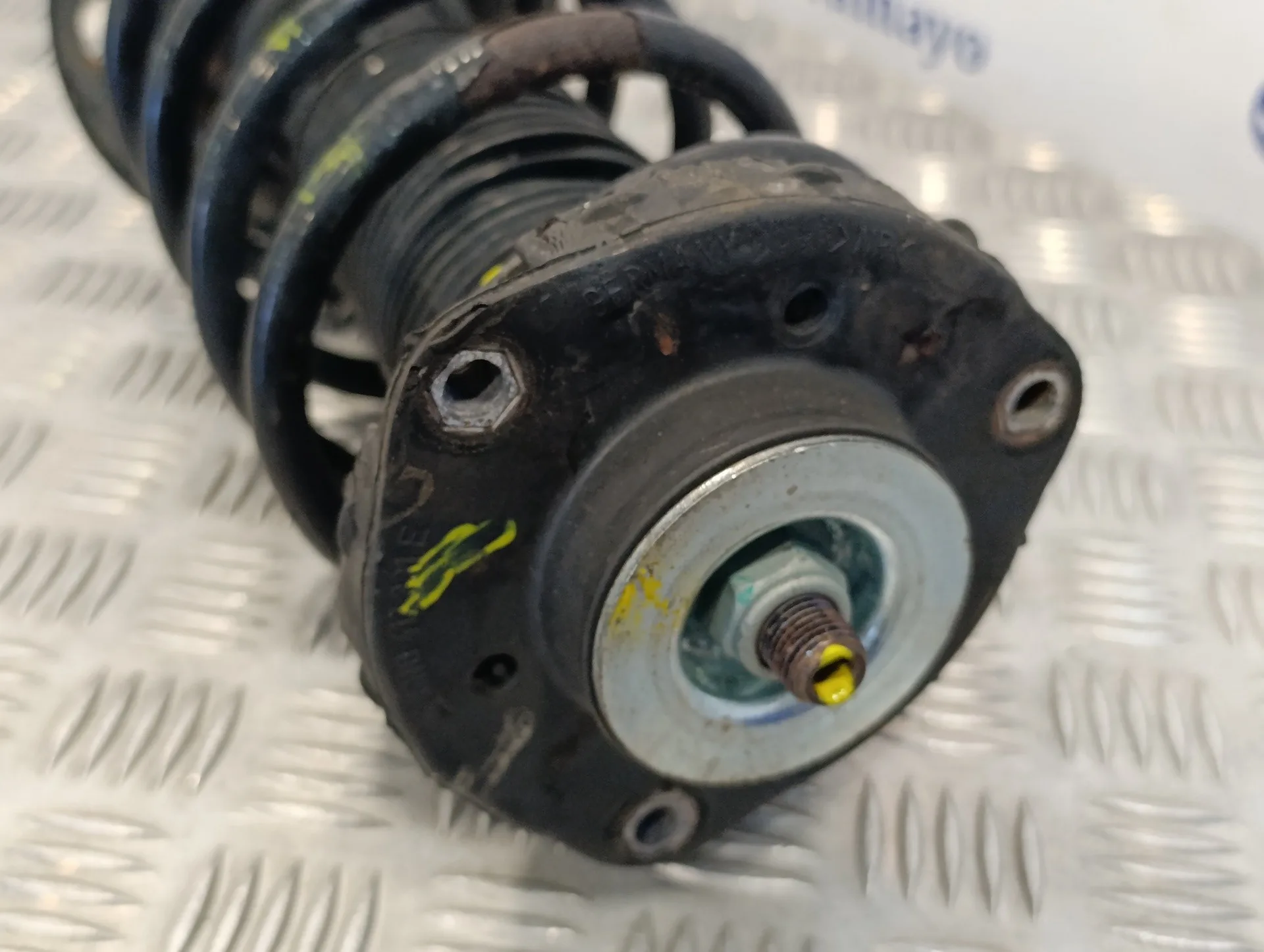 Amortiguador Delantero Izquierdo para Volkswagen Polo (9N1)