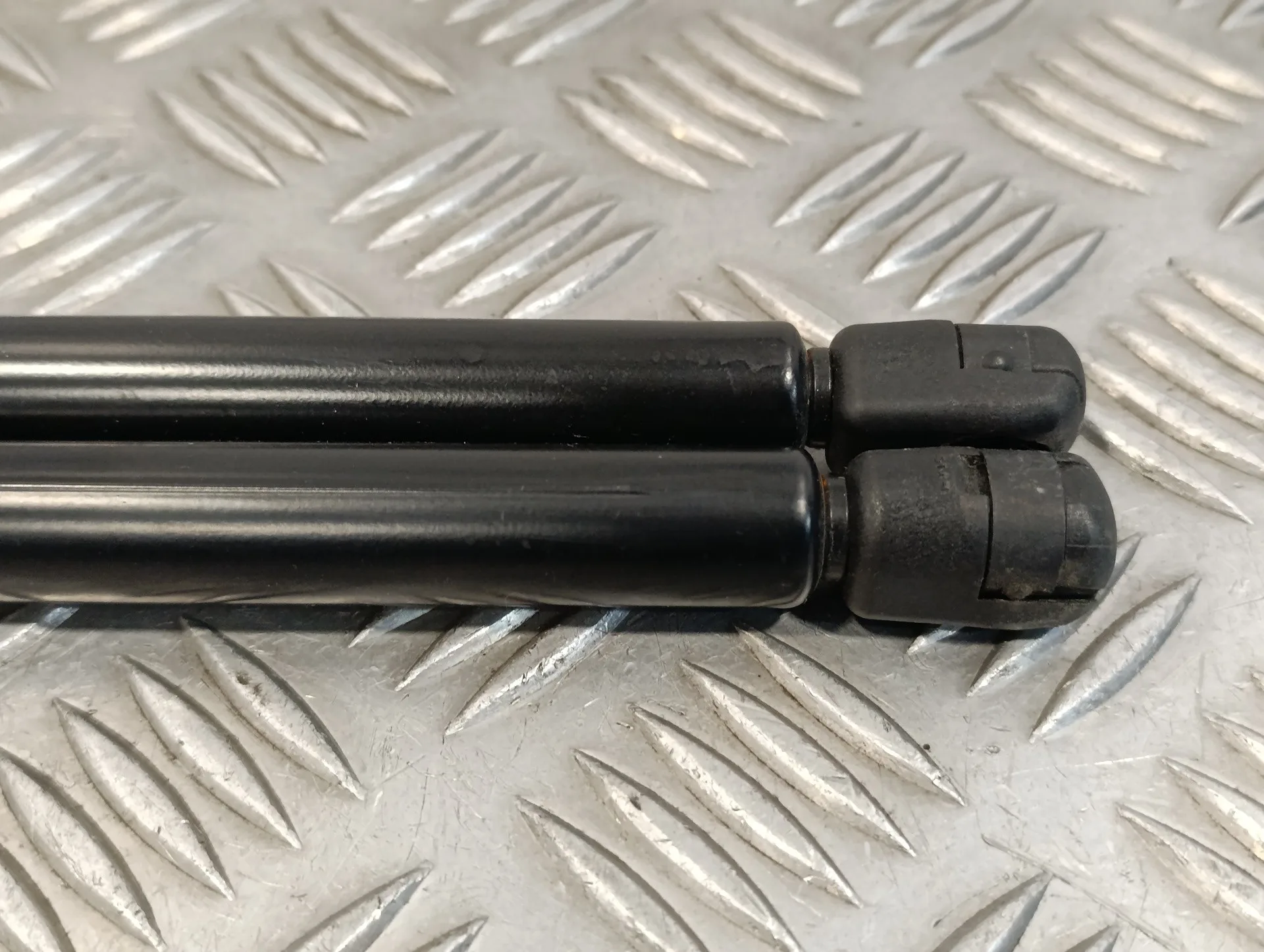 Amortiguadores Maletero / Porton para Seat Leon (5F1)