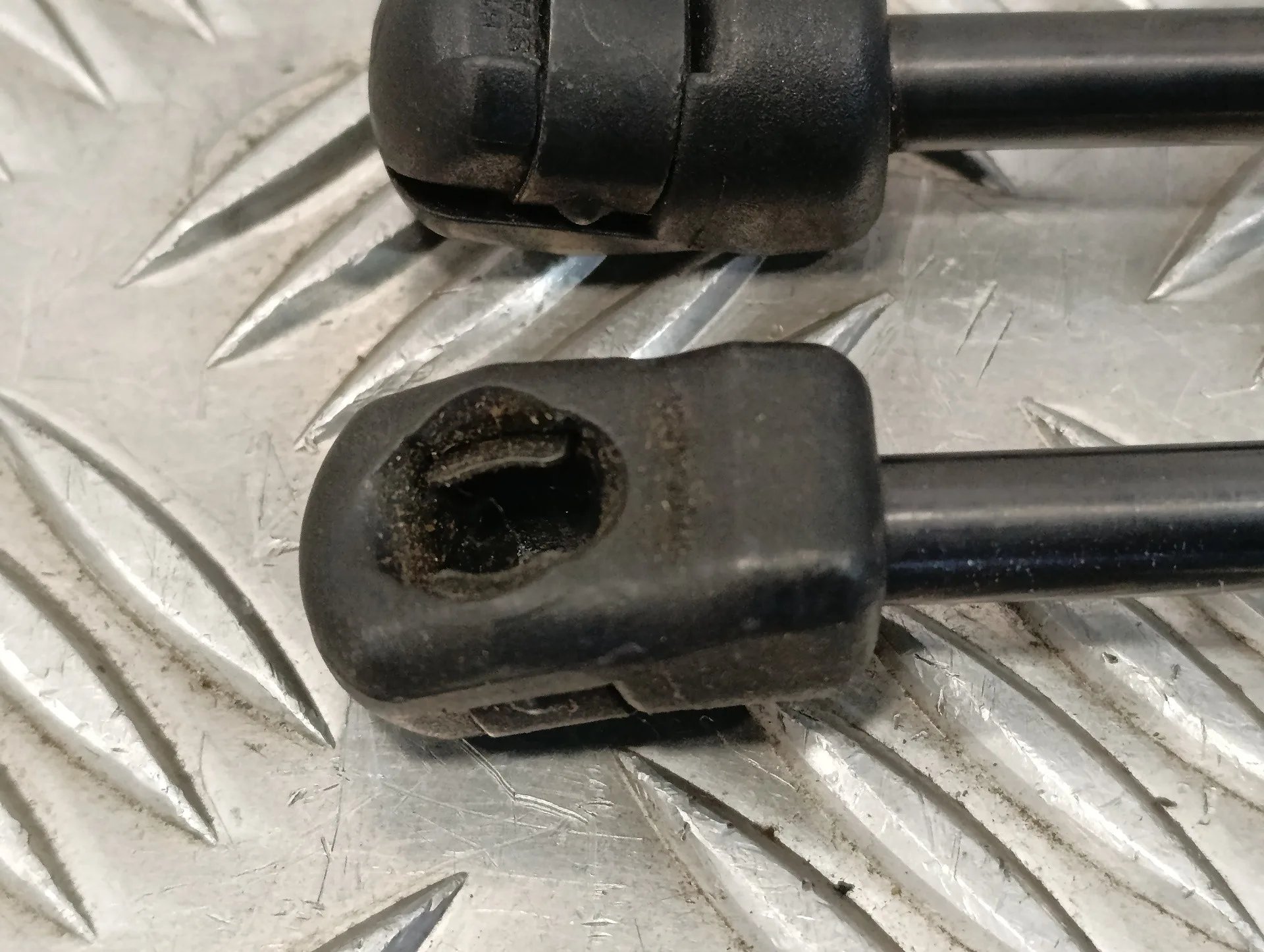 Amortiguadores Maletero / Porton para Seat Leon (5F1)