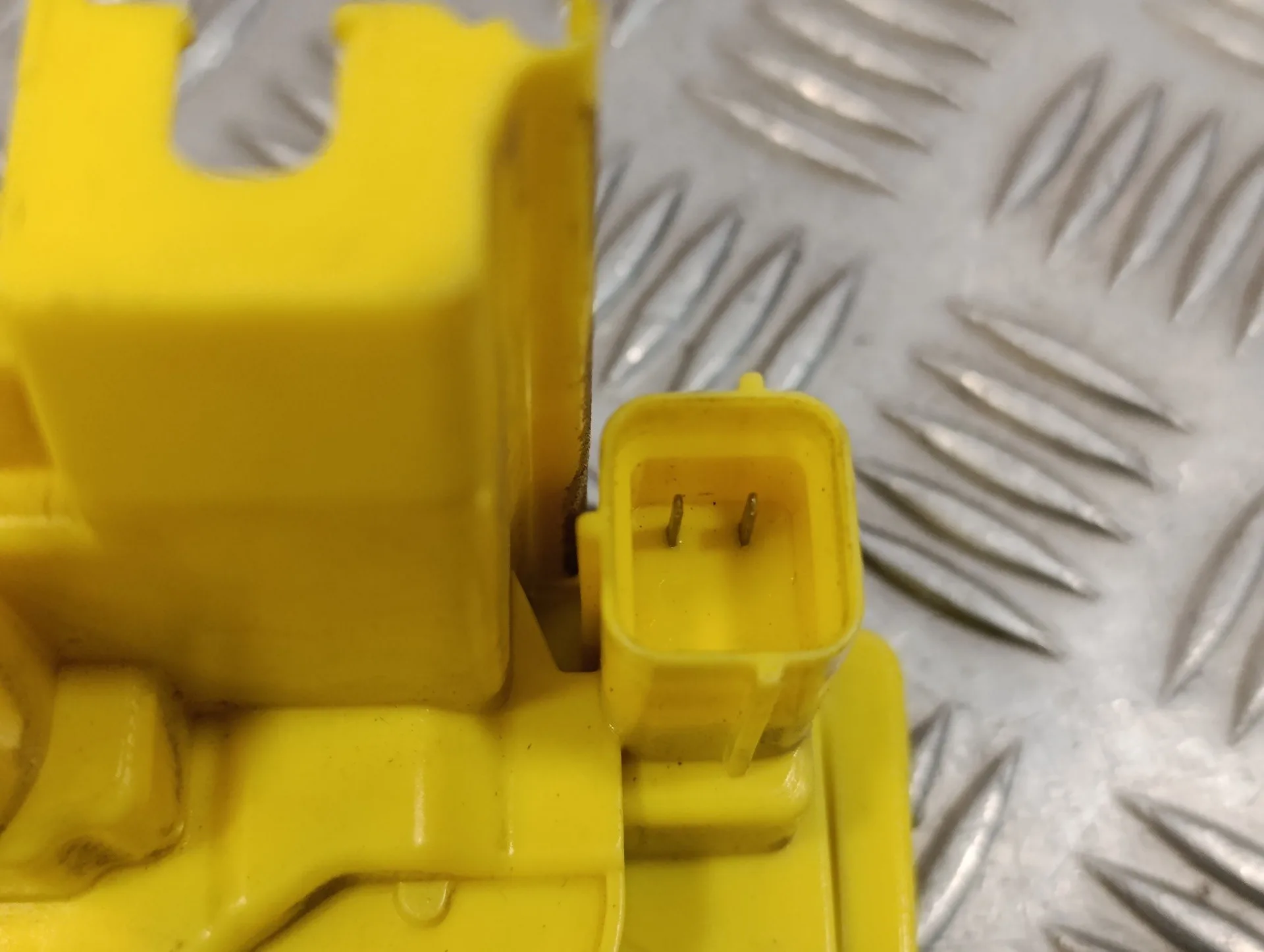 Cerradura Puerta Lateral Izquierda para Opel Combo D