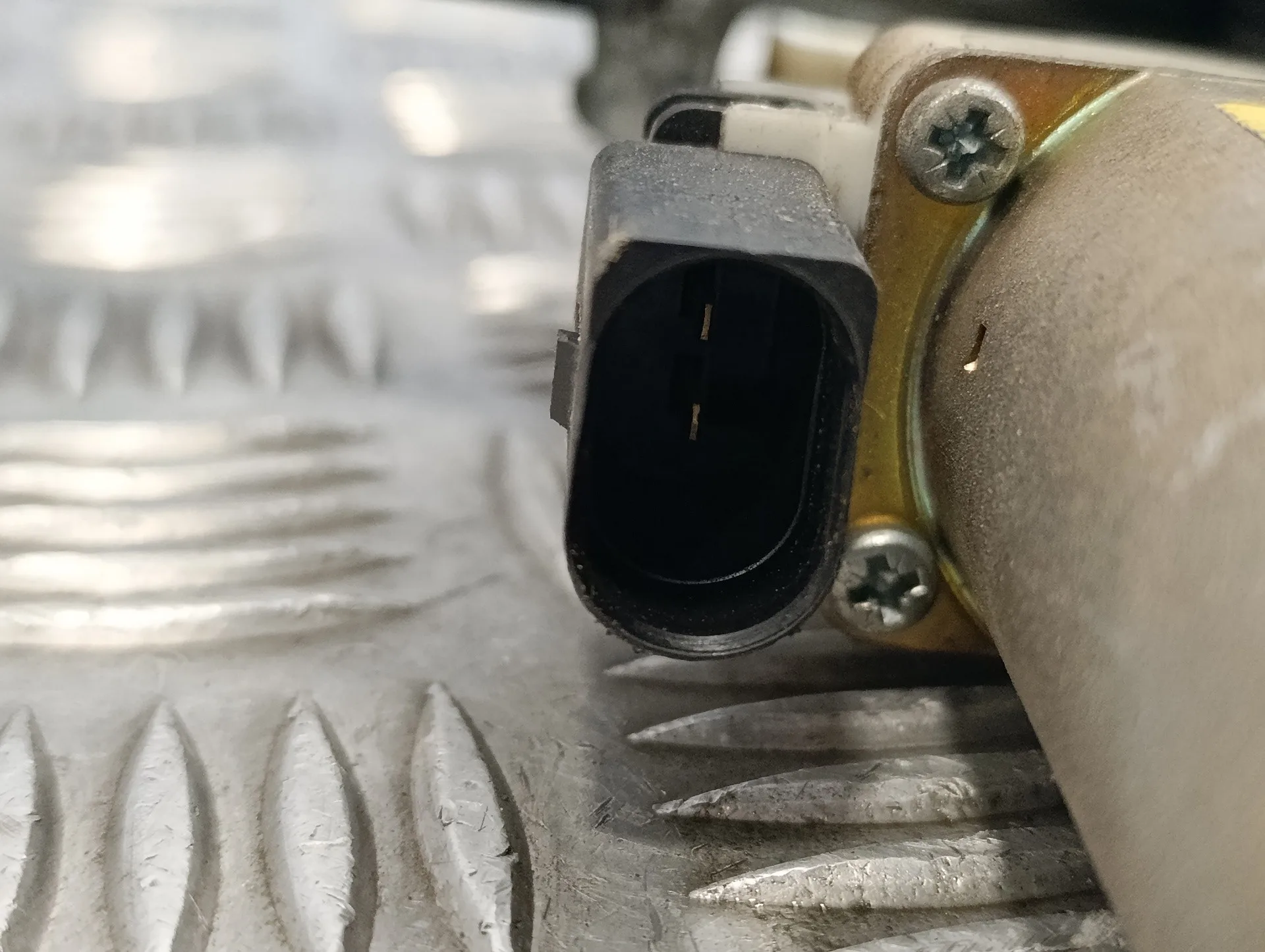 Elevalunas Delantero Derecho para Ford Focus Berlina (Cak)