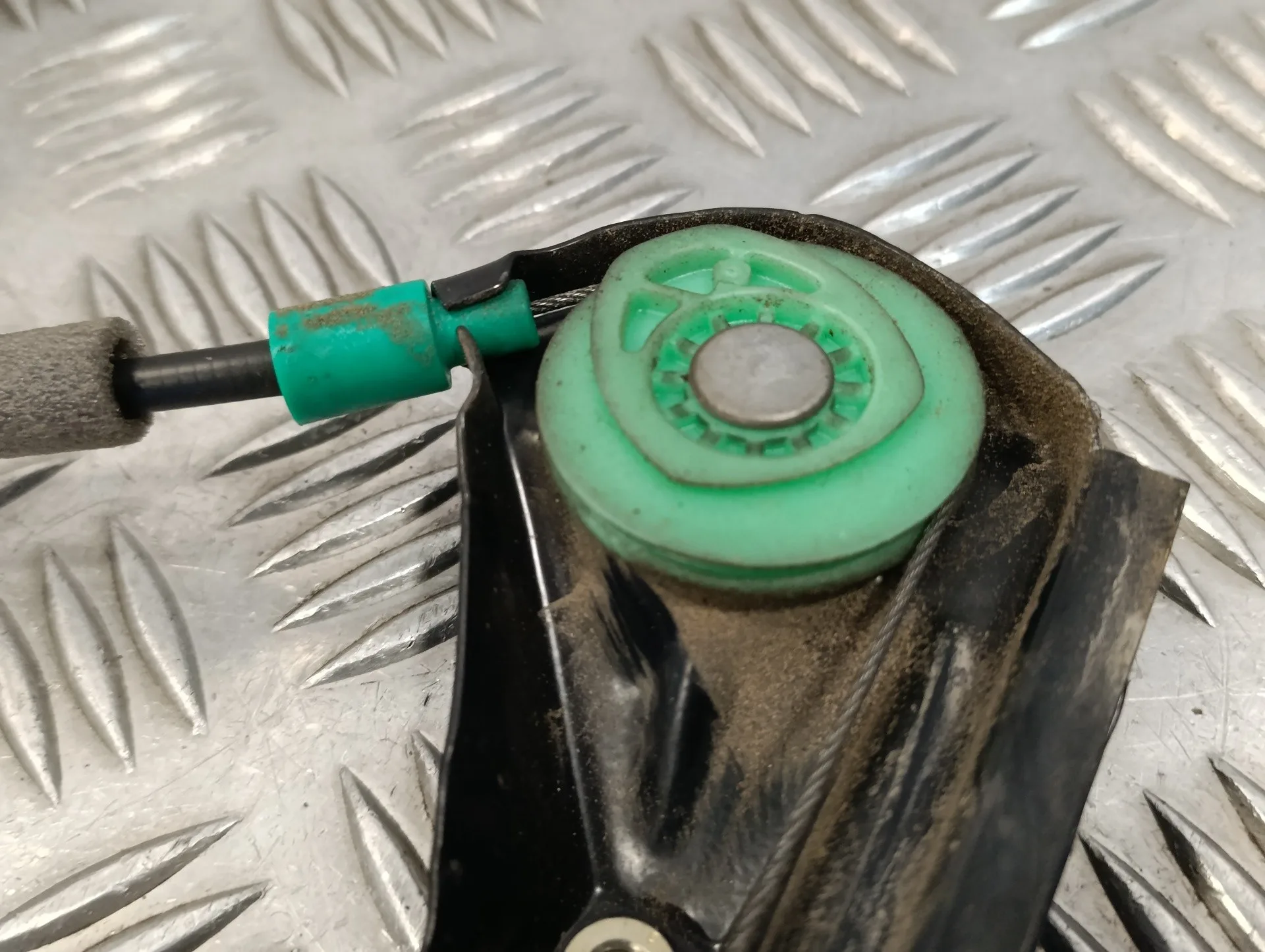 Elevalunas Delantero Derecho para Ford Focus Berlina (Cak)