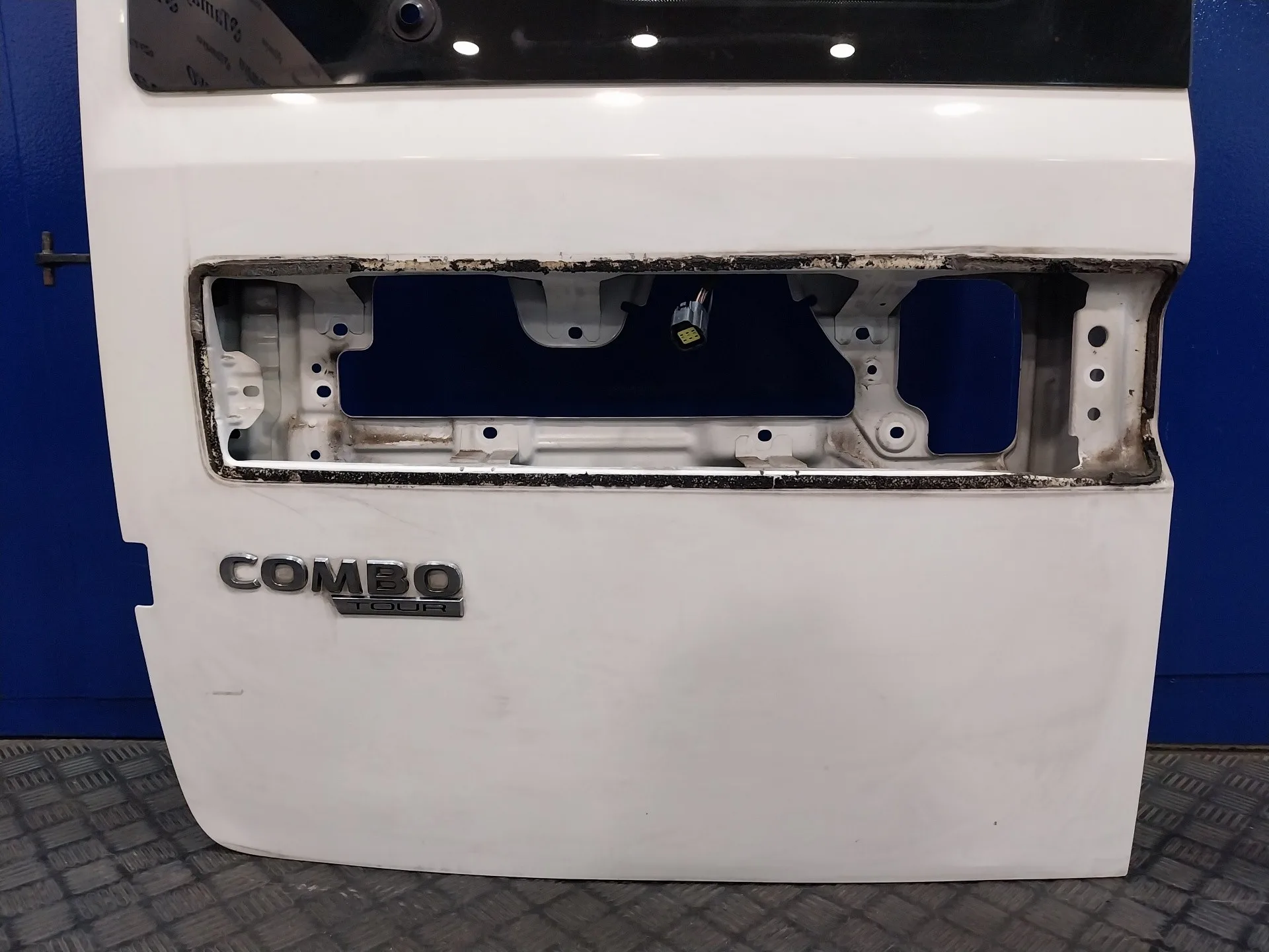Puerta Trasera Izquierda para Opel Combo D