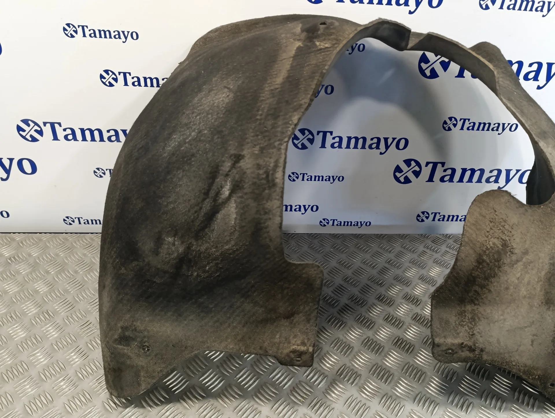 Plastico Paso Rueda Delantero Derecho para Volkswagen Touareg (7La)