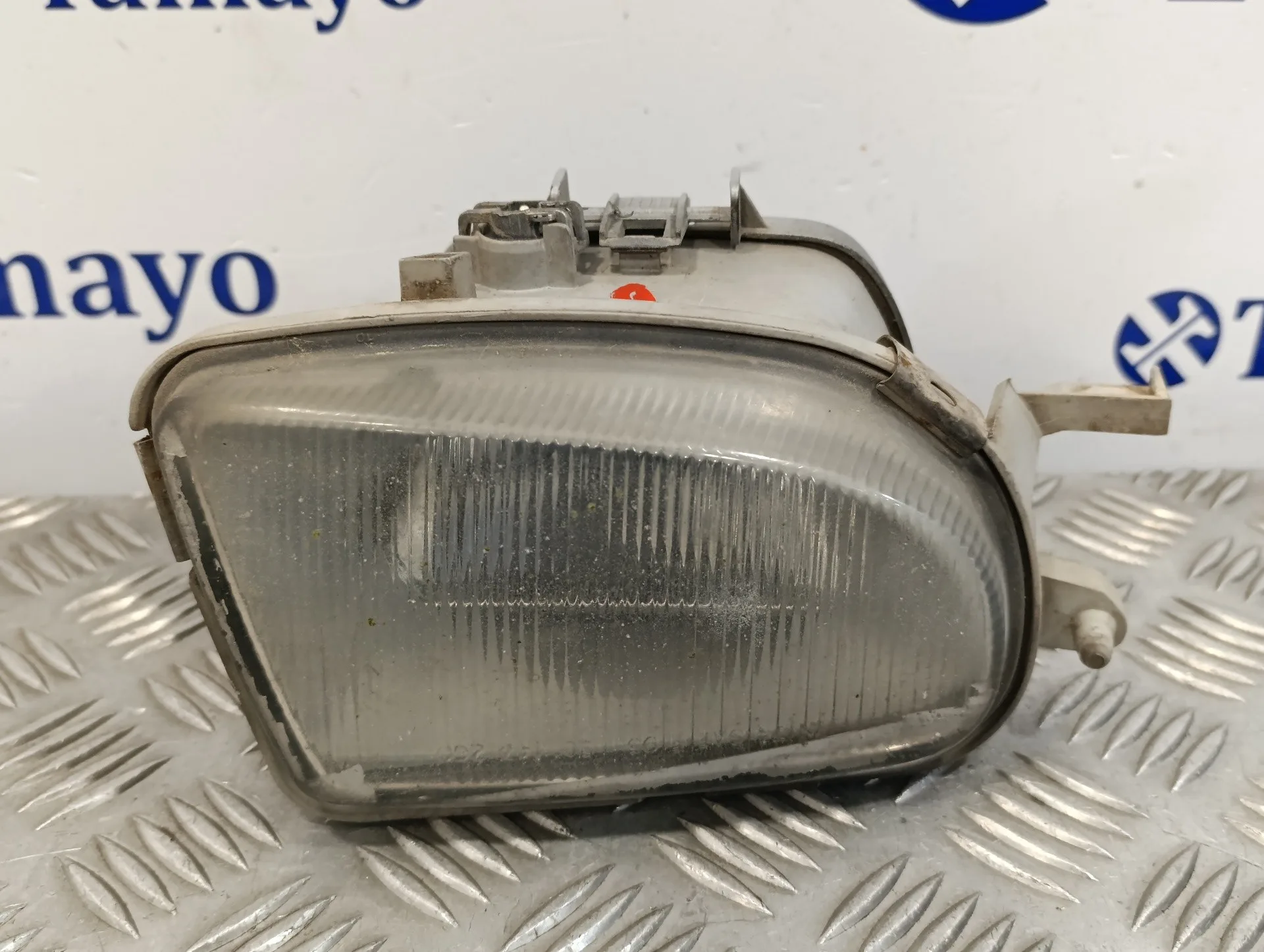 Faro Antiniebla Derecho para Mercedes-Benz Clase E (W210) Berlina