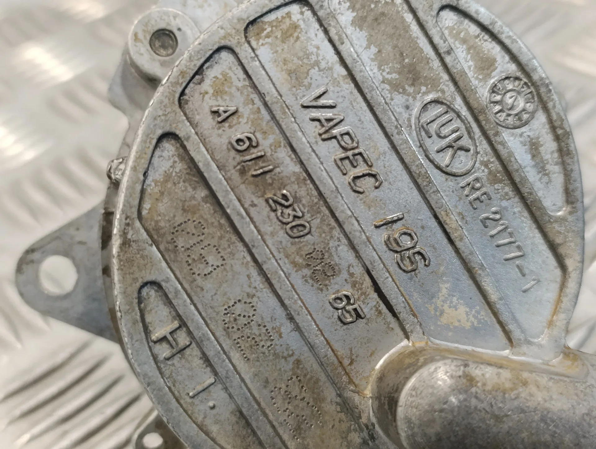 Depresor Freno / Bomba Vacio para Mercedes-Benz Sprinter Chasis-Cabina