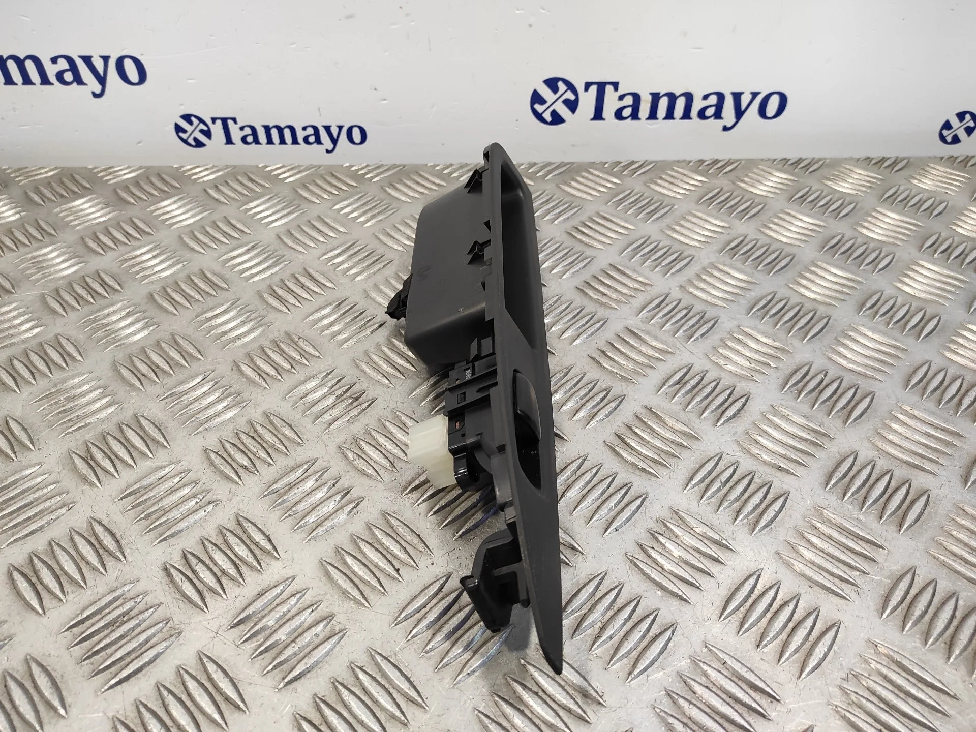 Mando Elevalunas Trasero Izquierdo para Nissan Qashqai (J11)