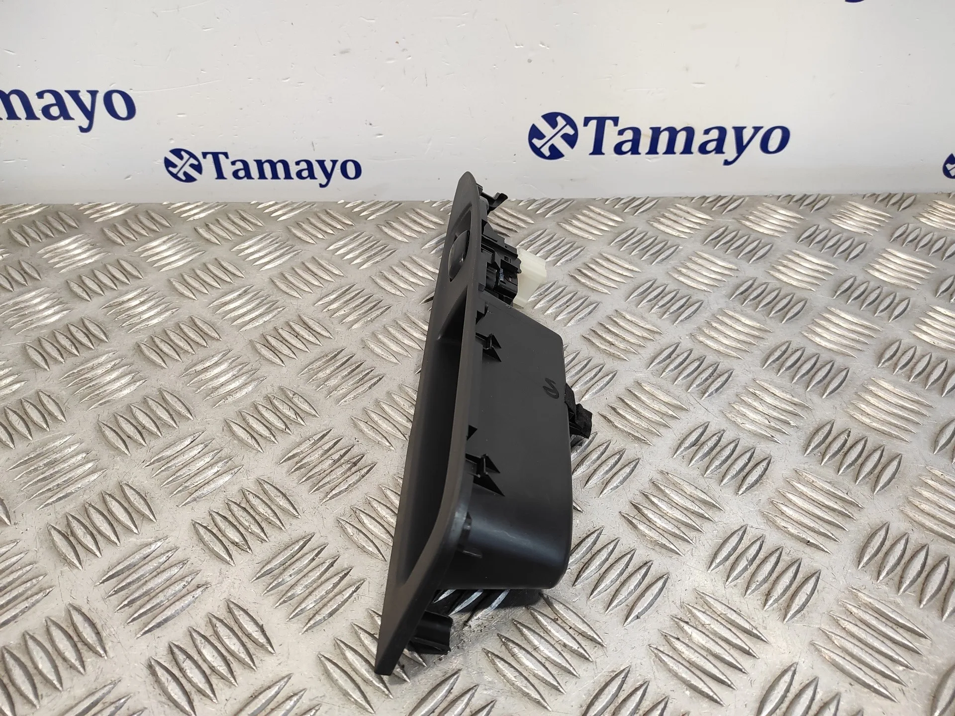 Mando Elevalunas Trasero Izquierdo para Nissan Qashqai (J11)
