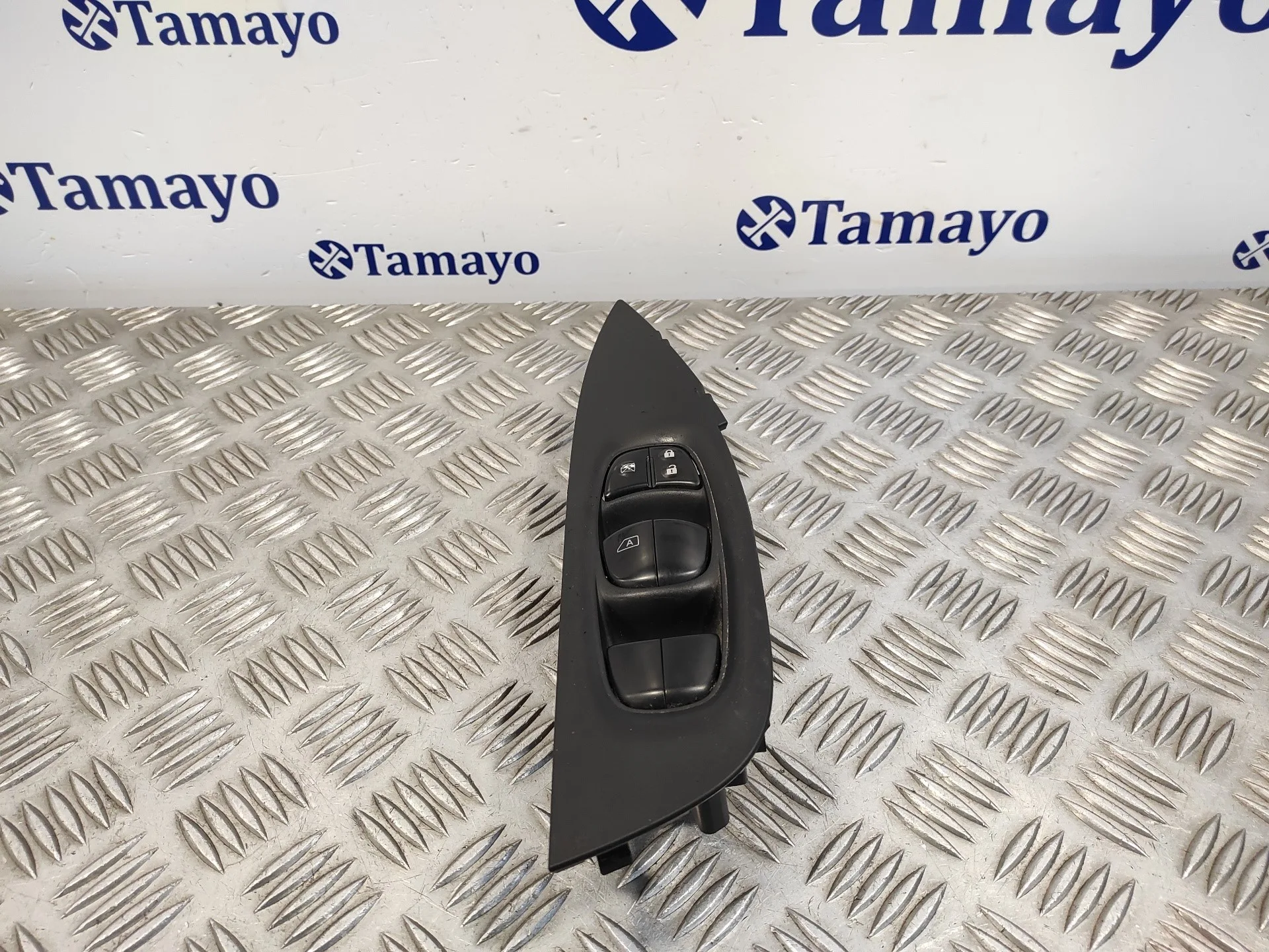 Mando Elevalunas Delantero Izquierdo para Nissan Qashqai (J11)