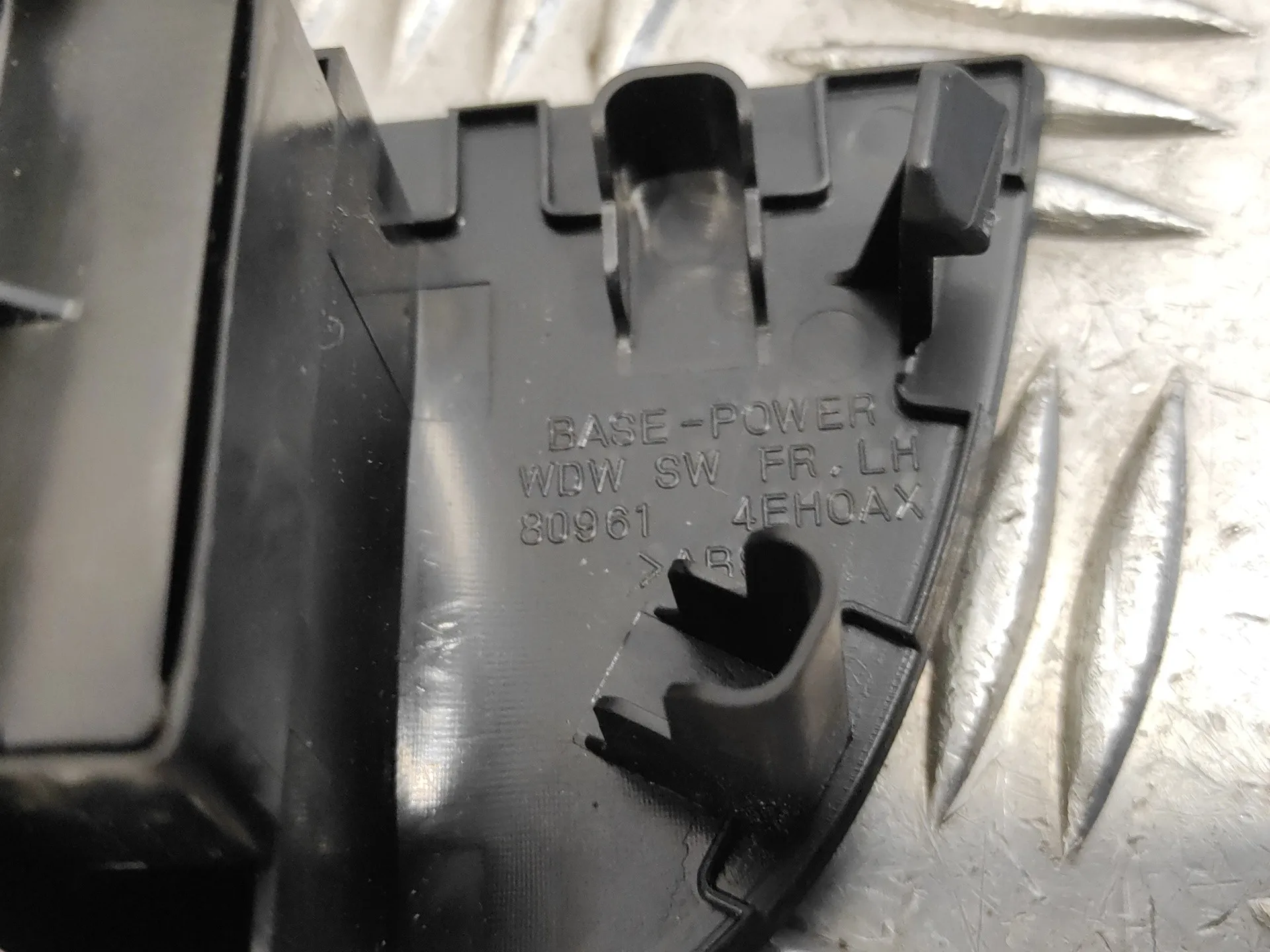 Mando Elevalunas Delantero Izquierdo para Nissan Qashqai (J11)