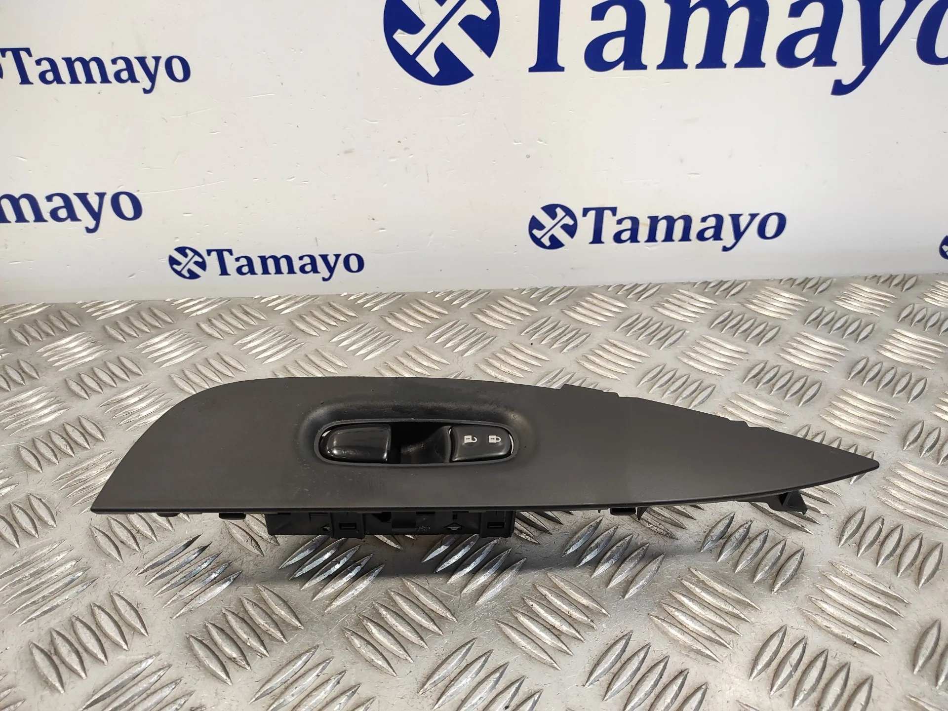 Mando Elevalunas Delantero Derecho para Nissan Qashqai (J11)