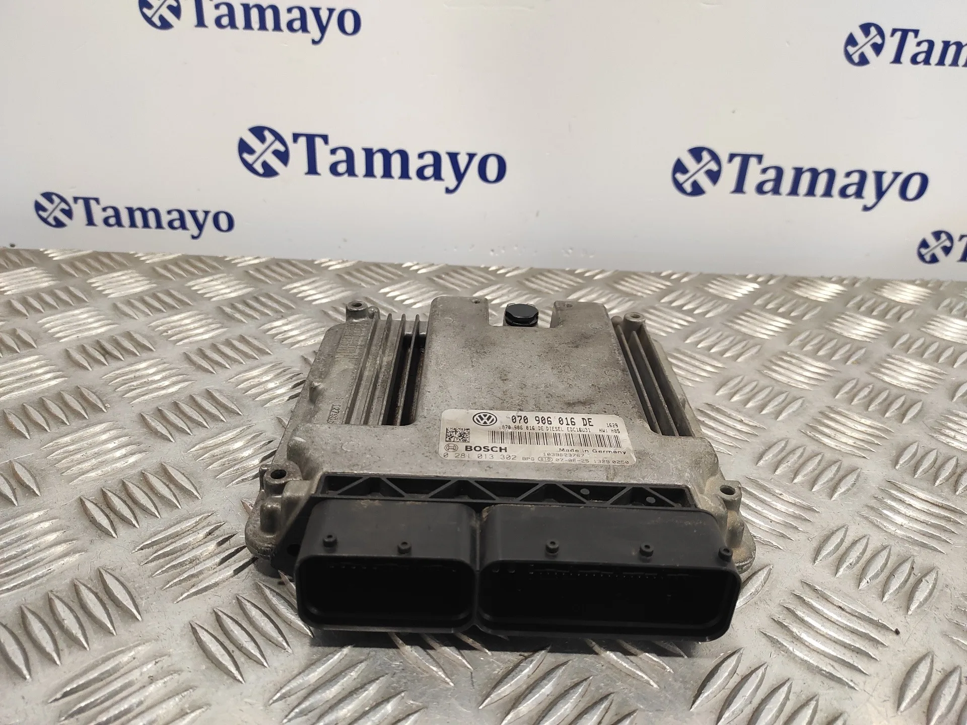 Centralita Motor Uce para Volkswagen Touareg (7L6)