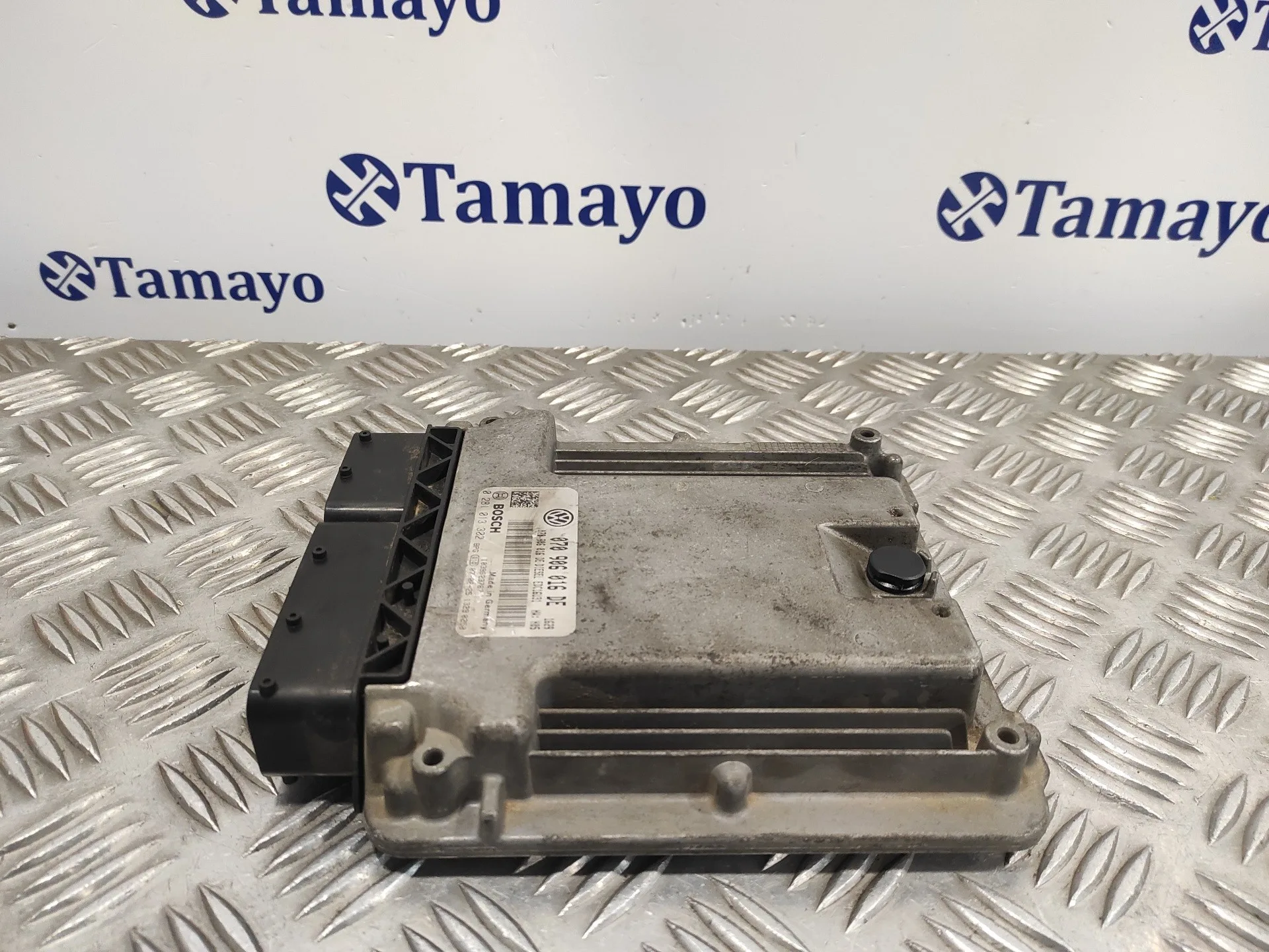 Centralita Motor Uce para Volkswagen Touareg (7L6)