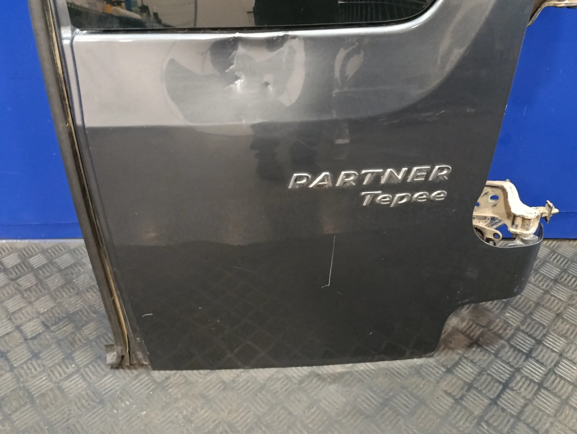 Puerta Trasera Derecha para Peugeot Partner Kombi