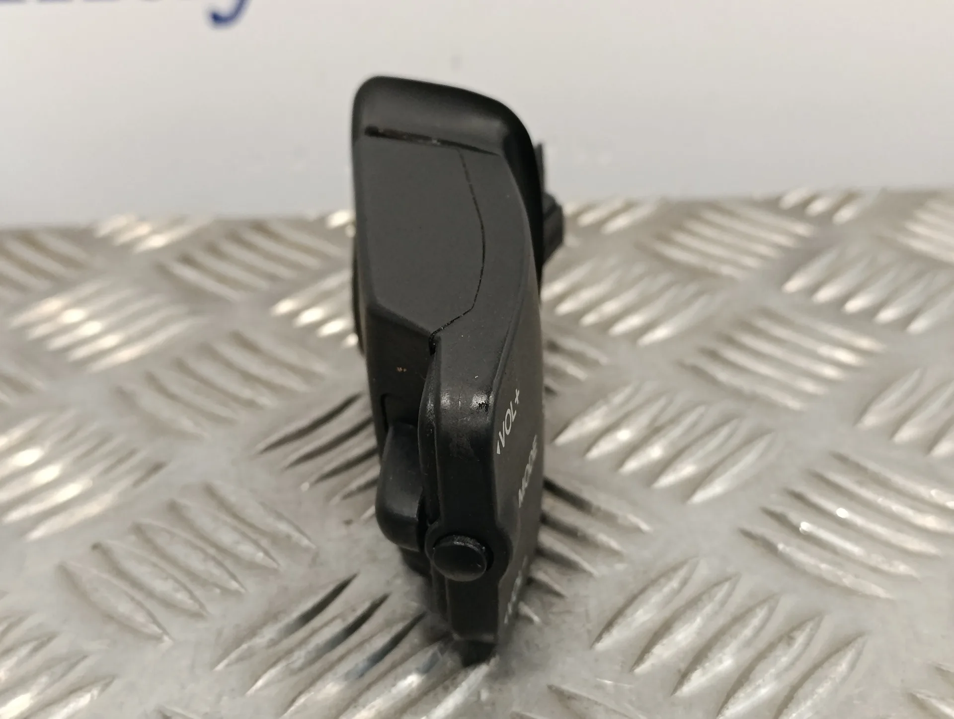 Mando Volante para Ford C-Max (Cb3)