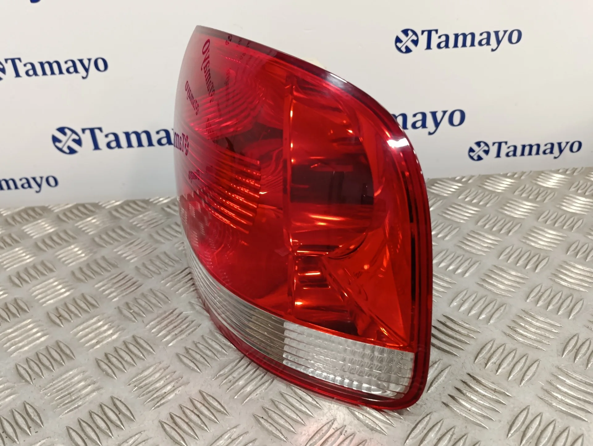 Piloto Trasero Derecho para Volkswagen Touareg (7La)