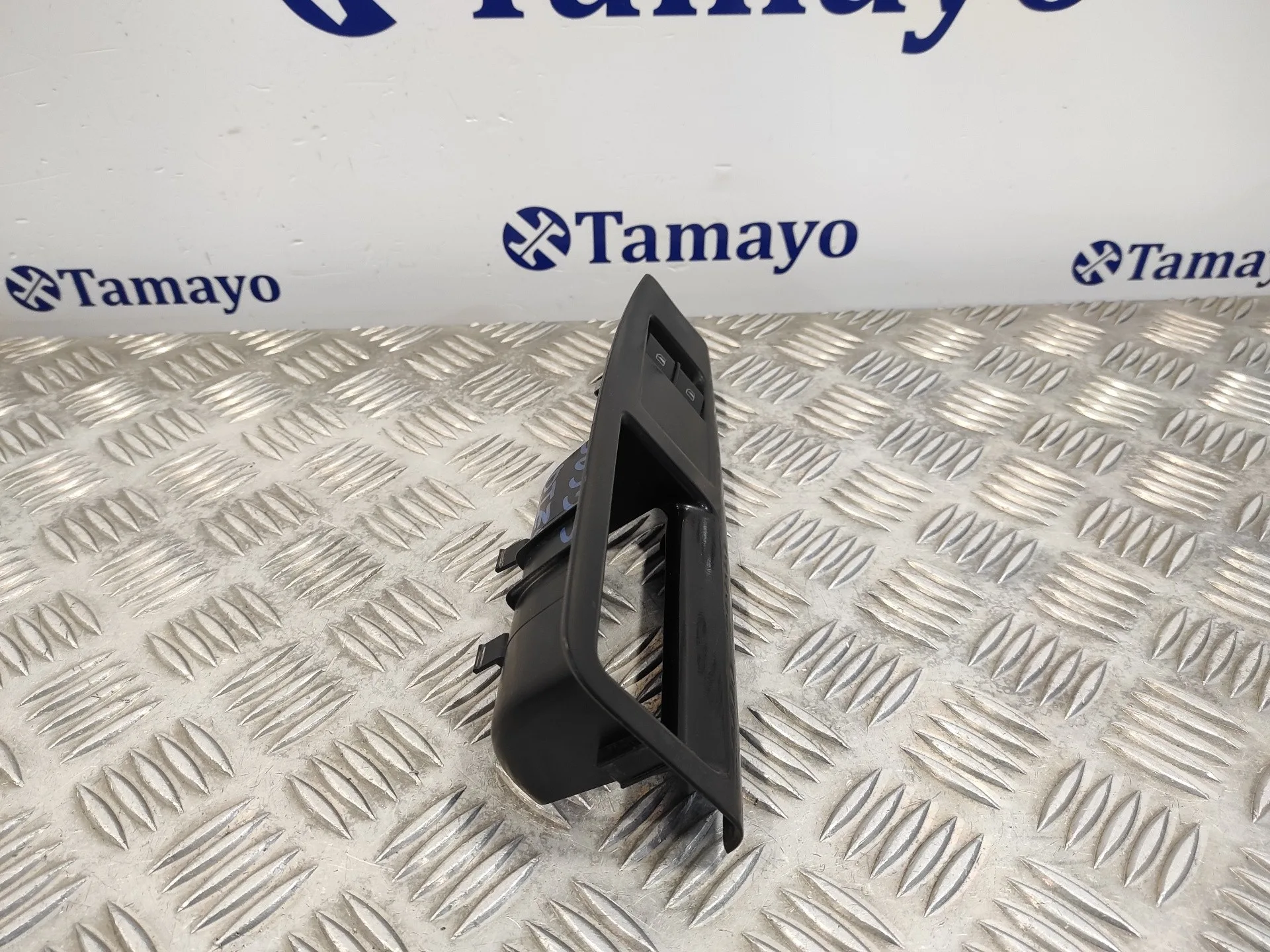 Mando Elevalunas Delantero Izquierdo para Volkswagen Polo (9N1)