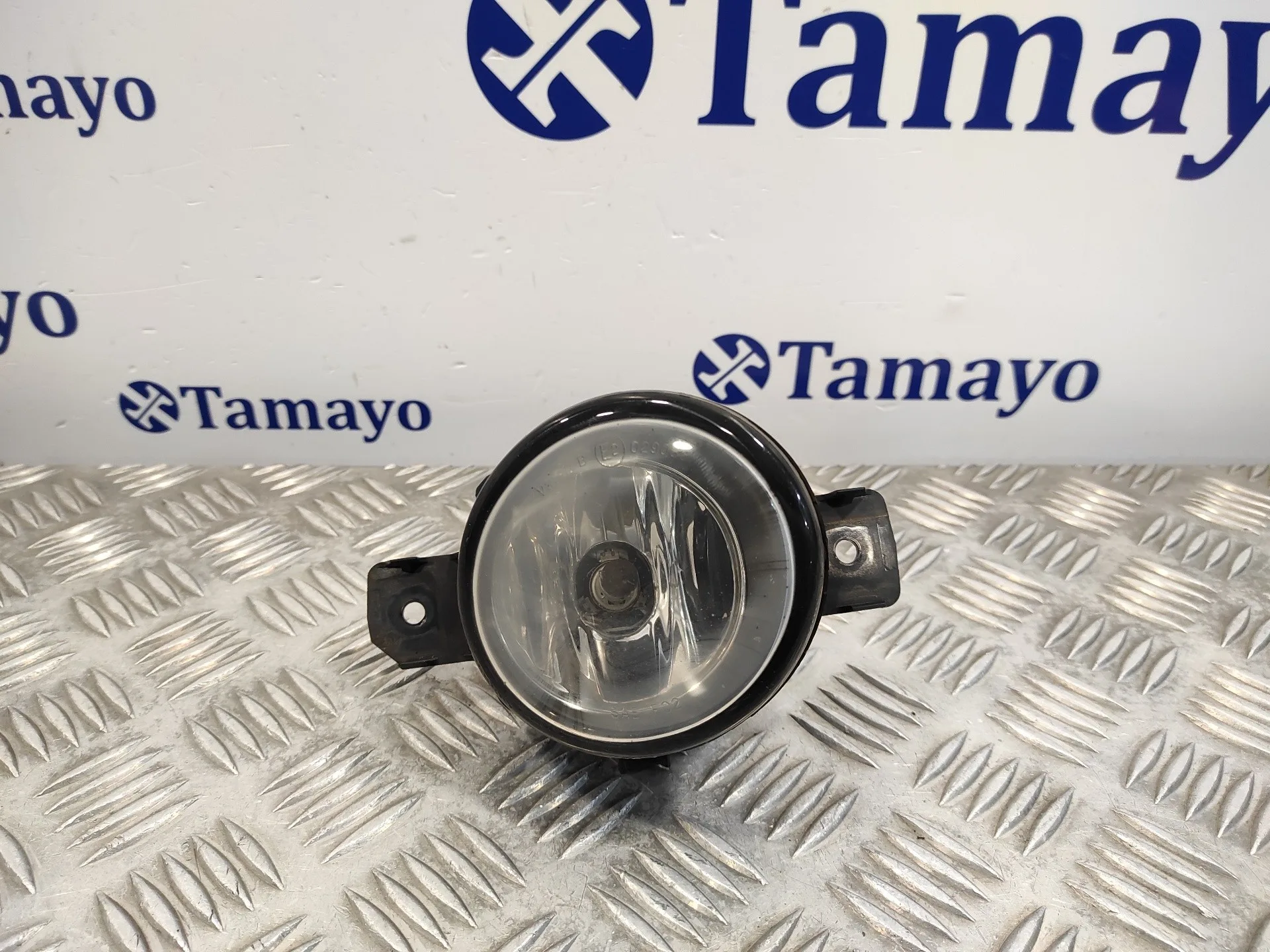 Faro Antiniebla Derecho para Nissan X-Trail (T30)