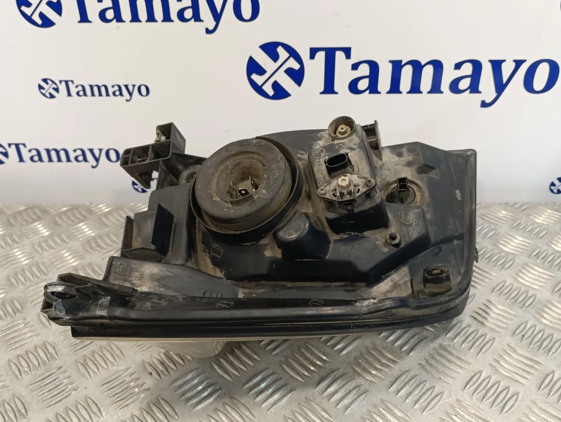 Faro Derecho para Nissan X-Trail (T30)