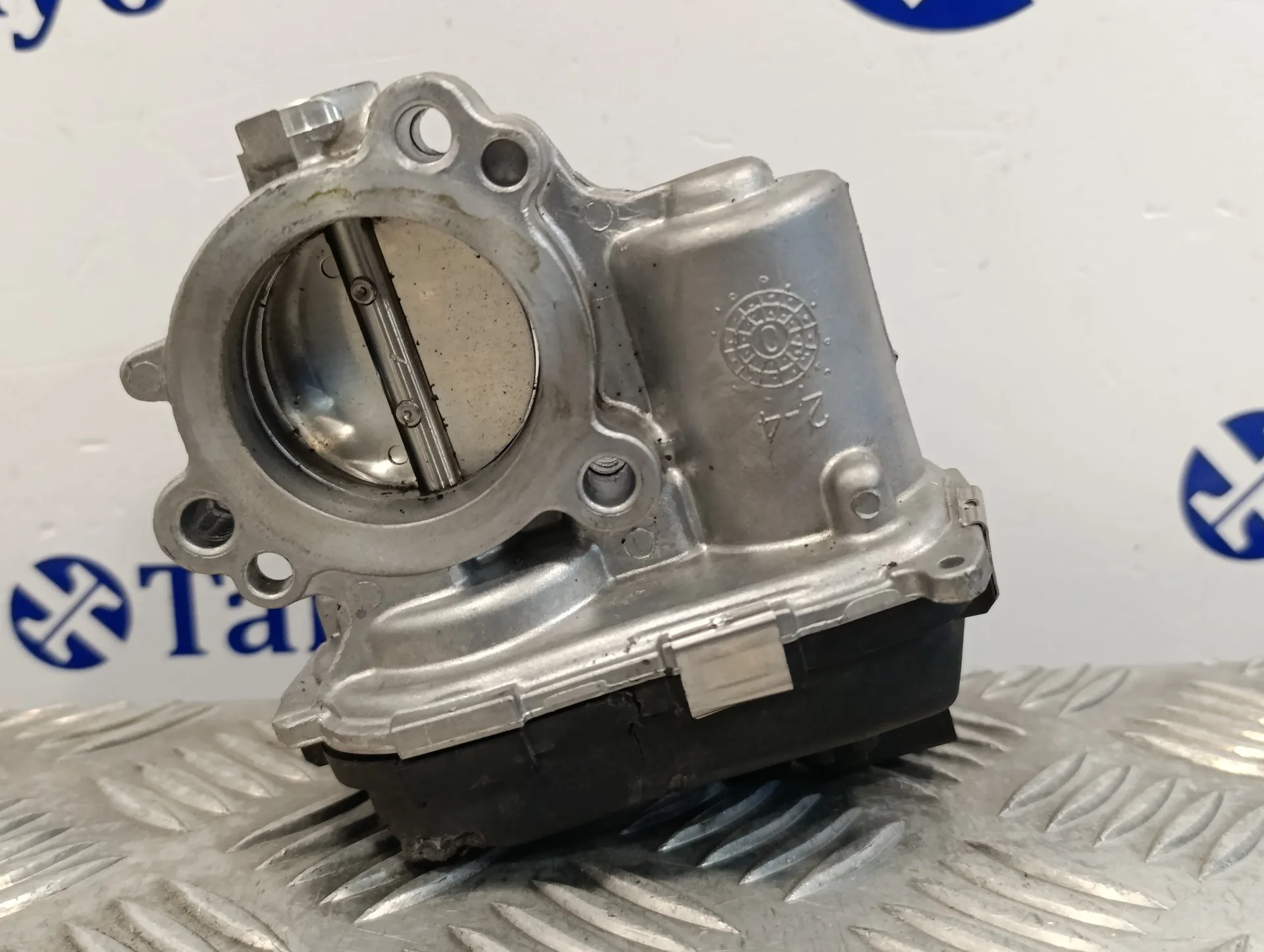 Caja Mariposa para Volkswagen Polo