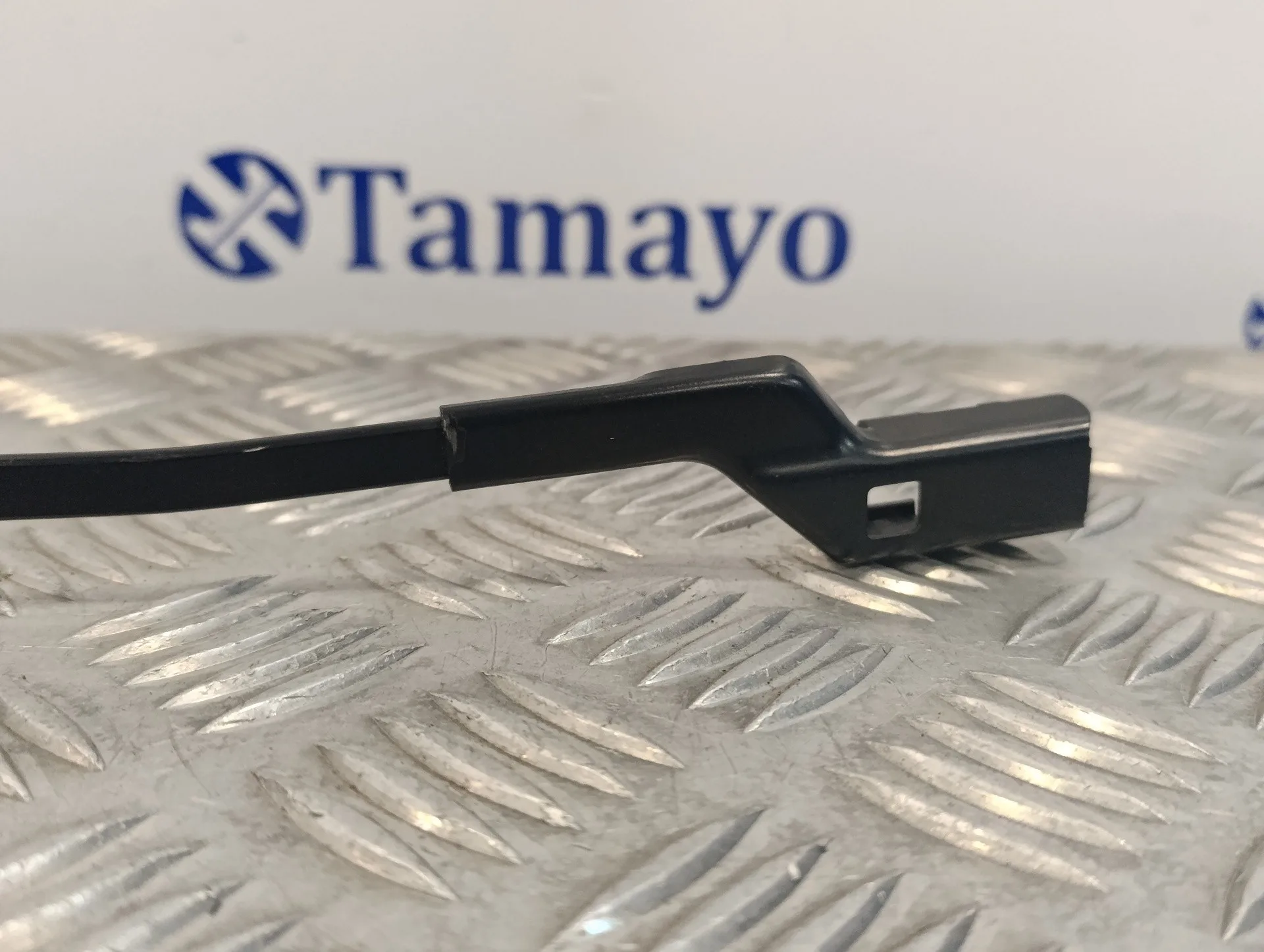 Brazo Limpia Delantero Izquierdo para Volkswagen Polo