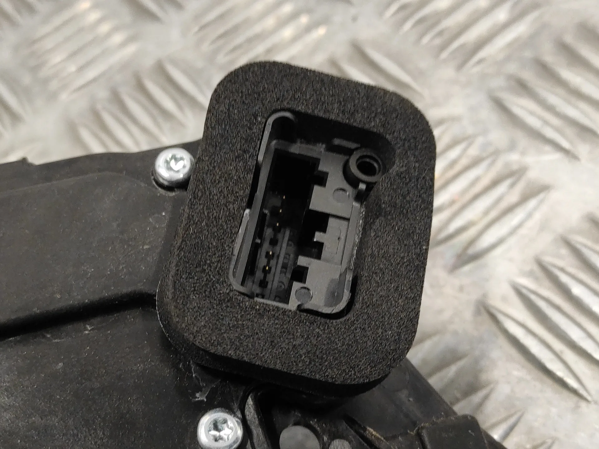 Cerradura Puerta Trasera Izquierda para Volkswagen Polo