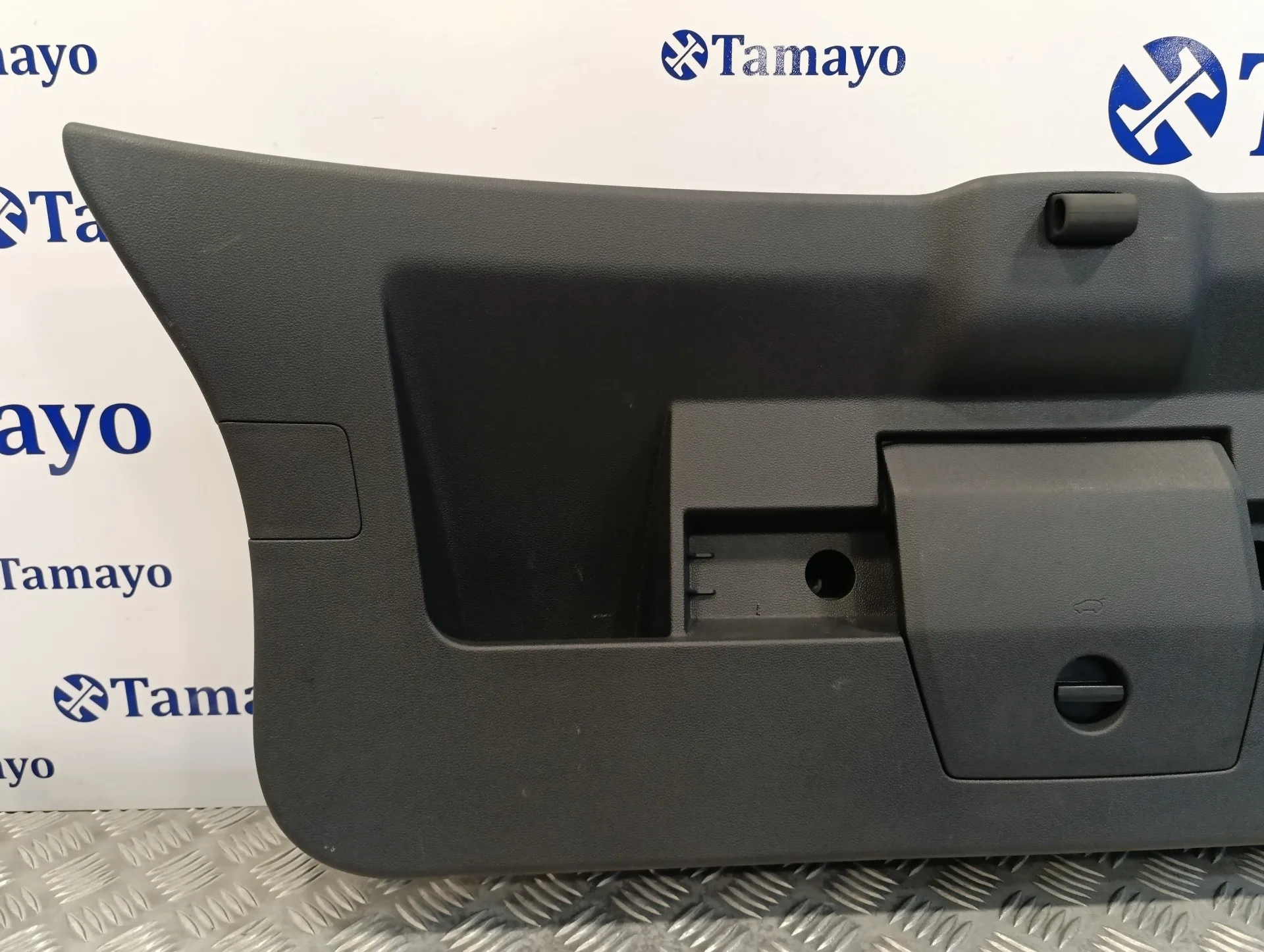 Guarnecido Porton Trasero para Volkswagen Polo