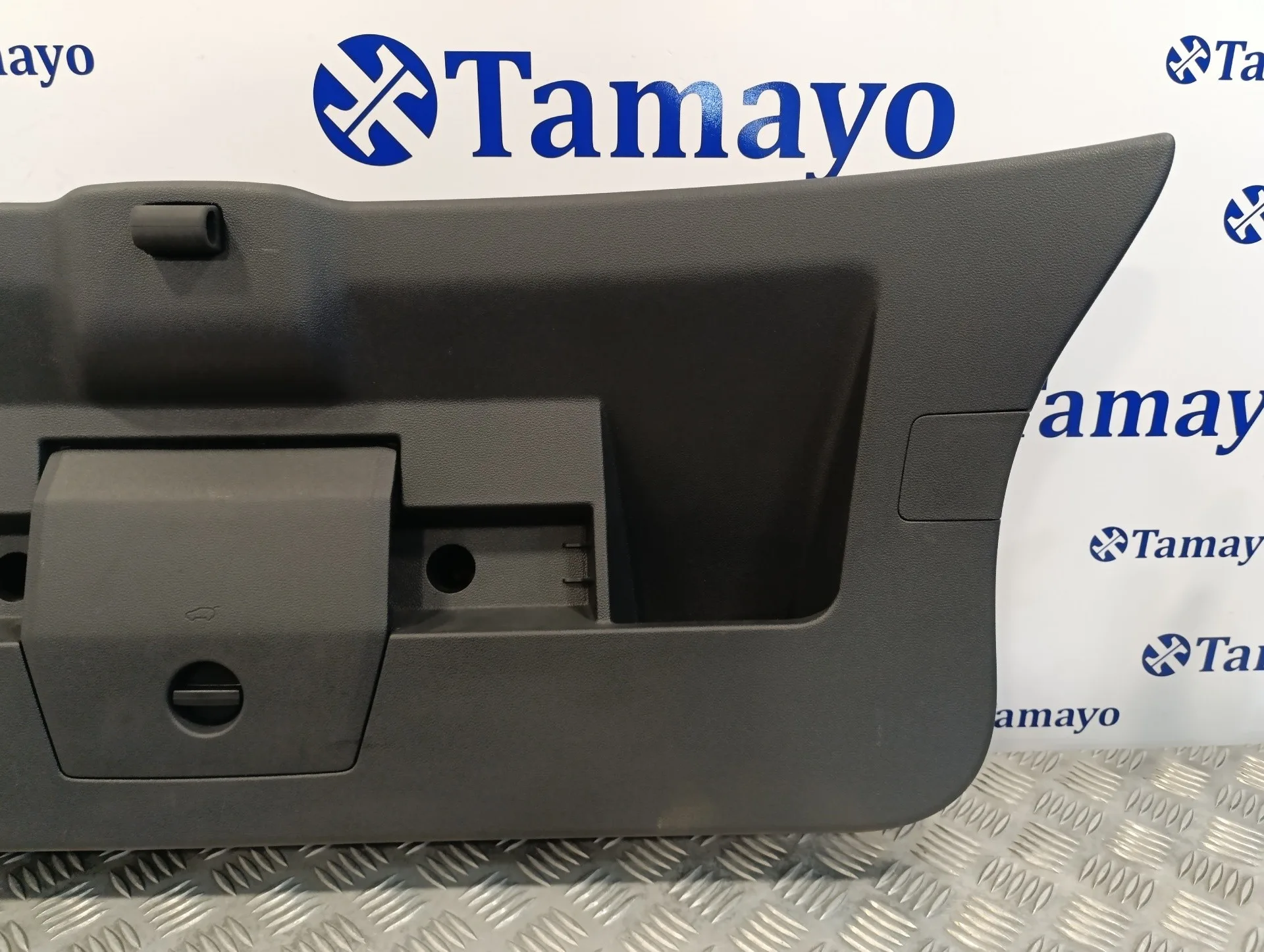 Guarnecido Porton Trasero para Volkswagen Polo